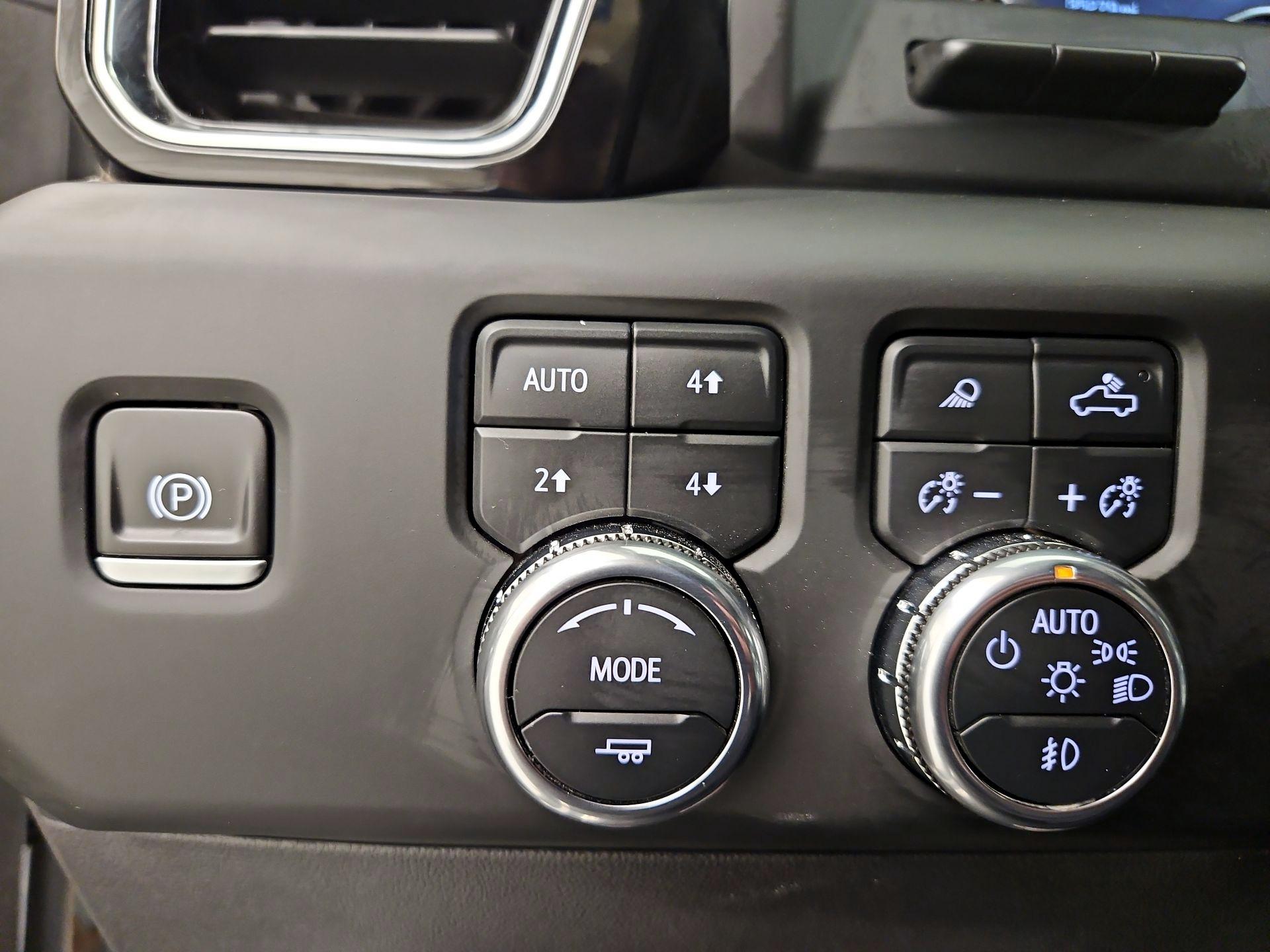 Thumbnail: 2024 GMC Sierra 1500 - 13