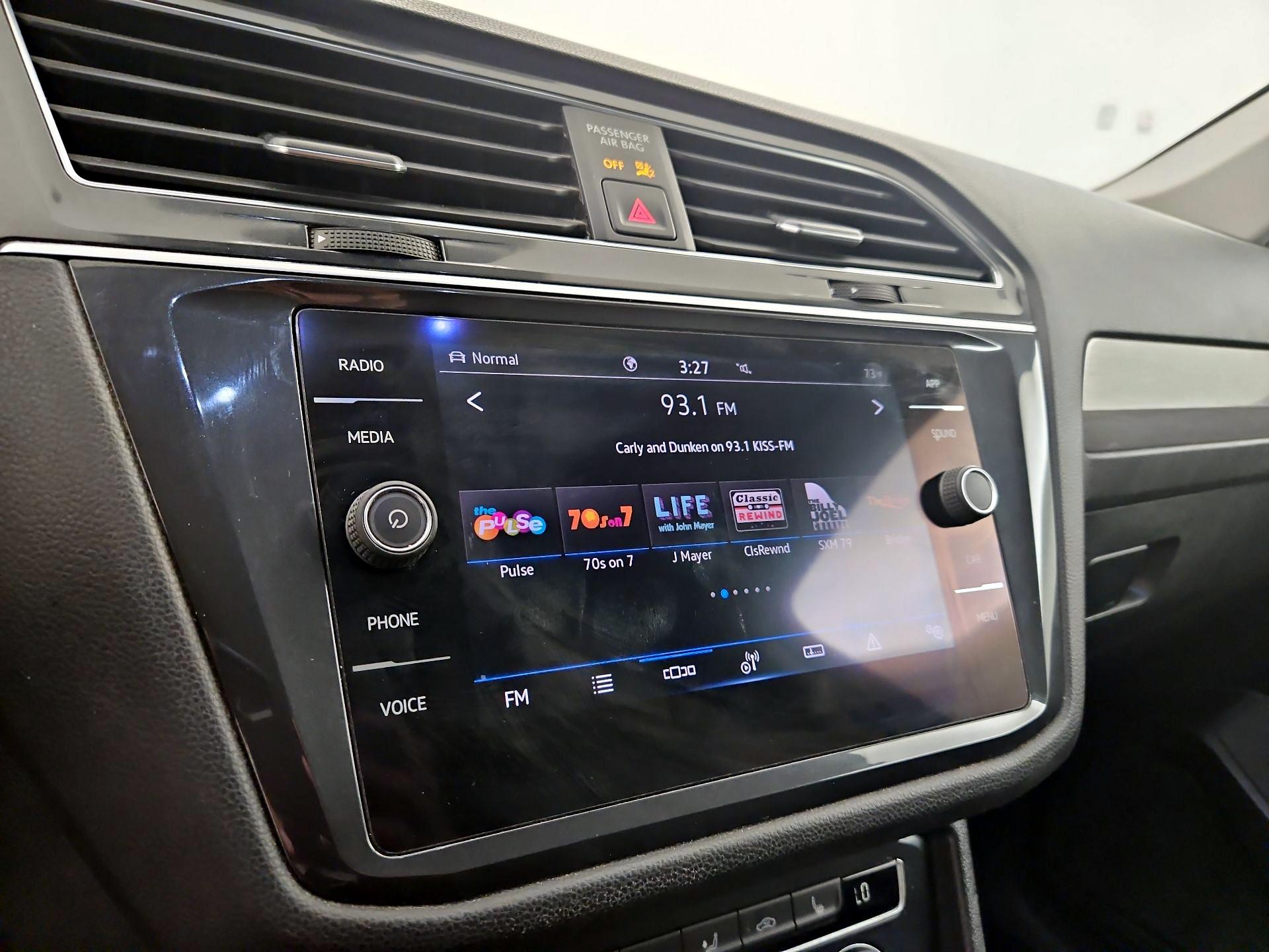 Thumbnail: 2021 Volkswagen Tiguan - 15