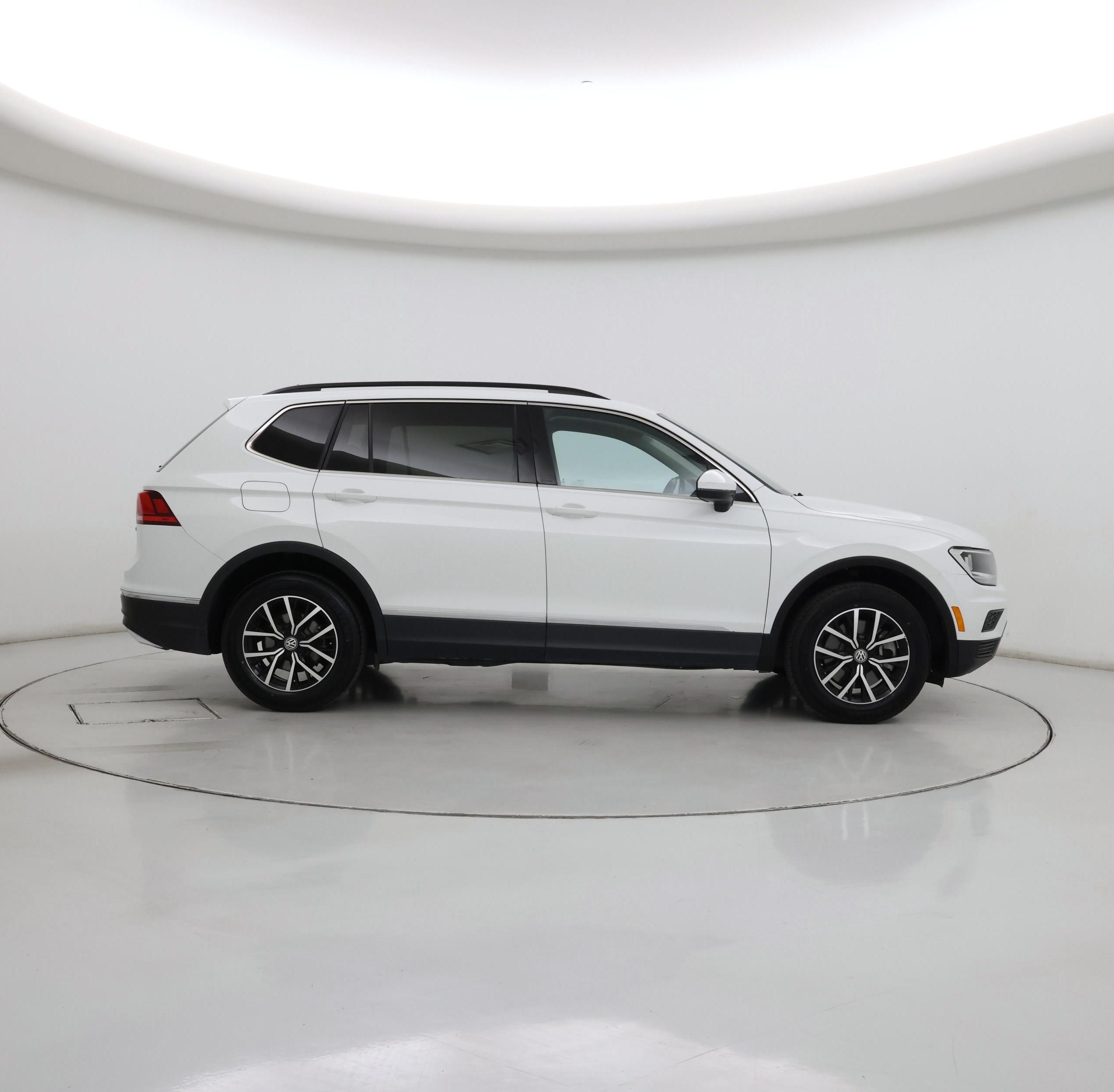 Thumbnail: 2021 Volkswagen Tiguan - 7
