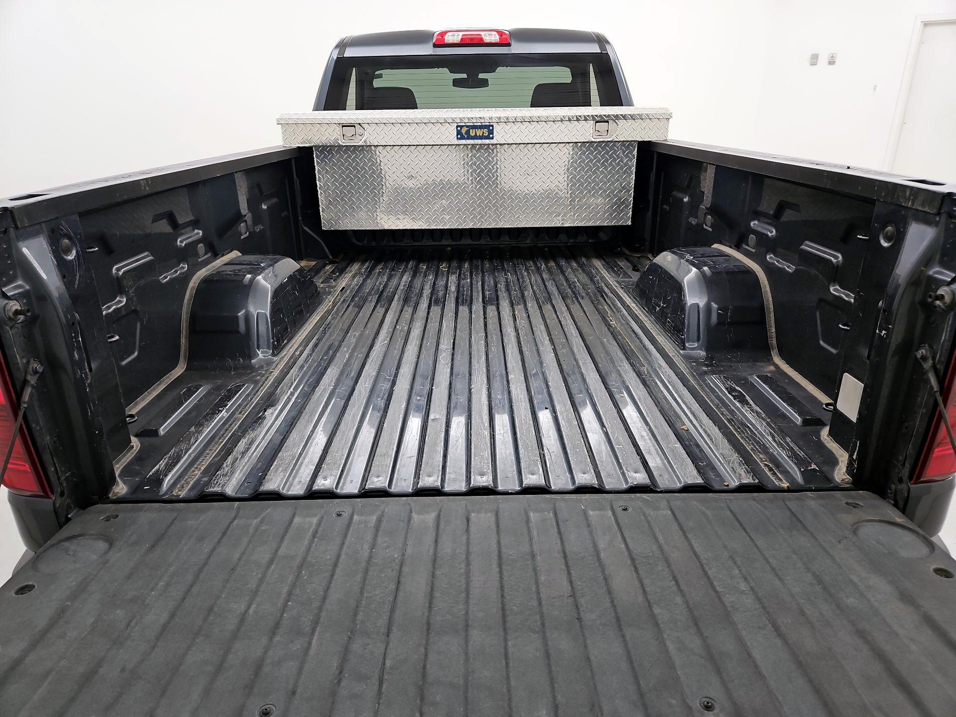 Thumbnail: 2020 Chevrolet Silverado 1500 - 19