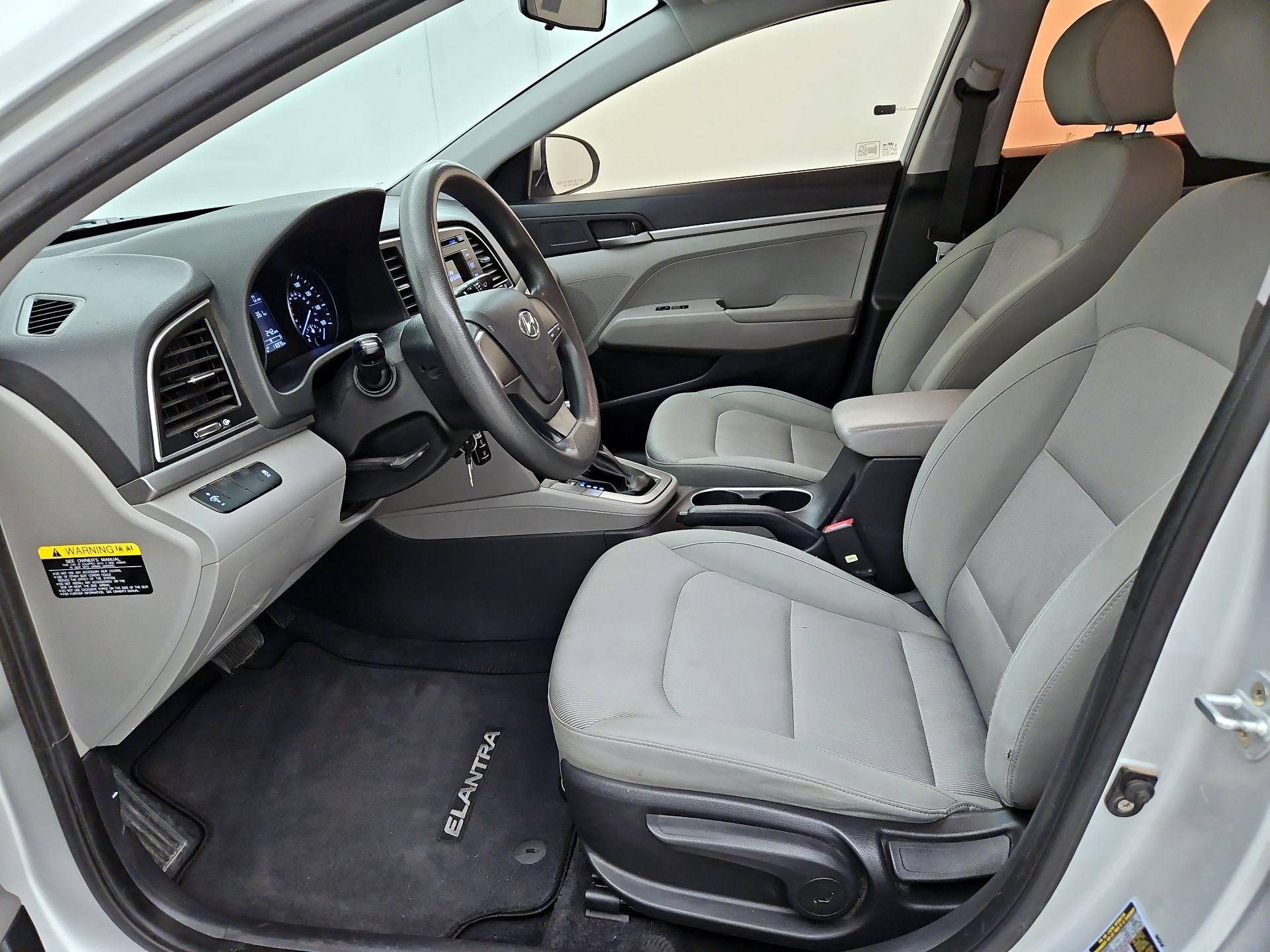 Thumbnail: 2017 Hyundai Elantra - 11
