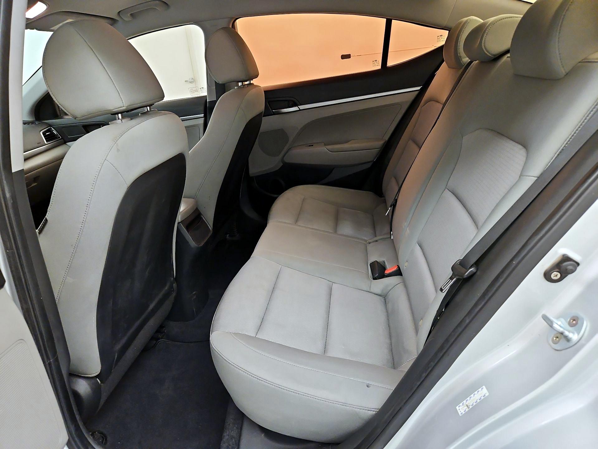 Thumbnail: 2017 Hyundai Elantra - 18
