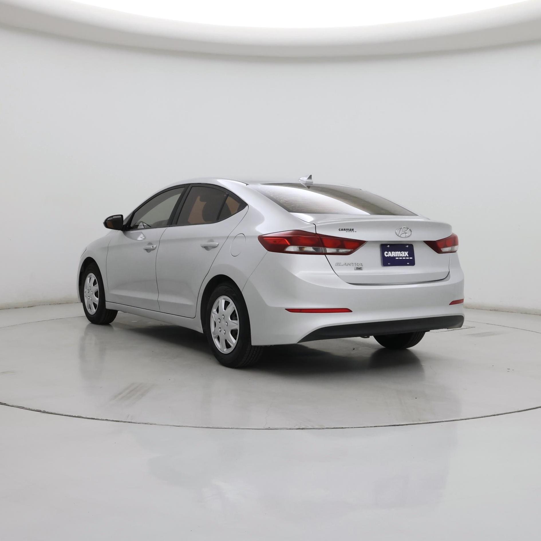 Thumbnail: 2017 Hyundai Elantra - 2