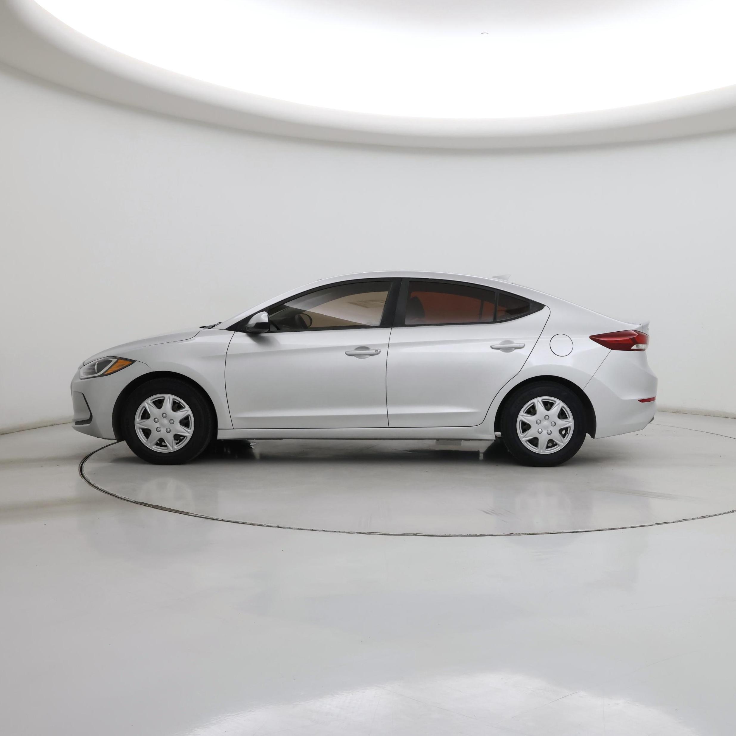 Thumbnail: 2017 Hyundai Elantra - 3