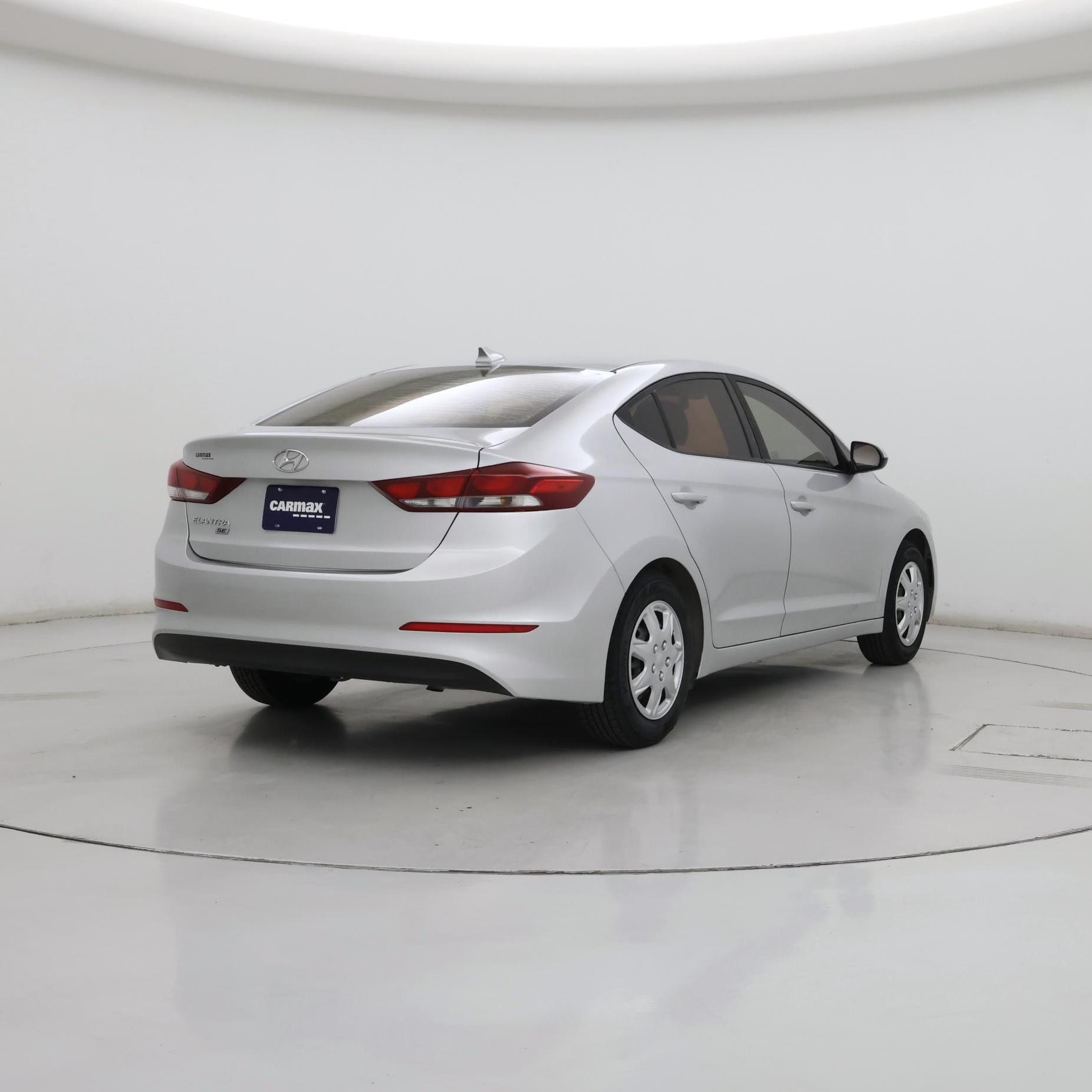 Thumbnail: 2017 Hyundai Elantra - 8