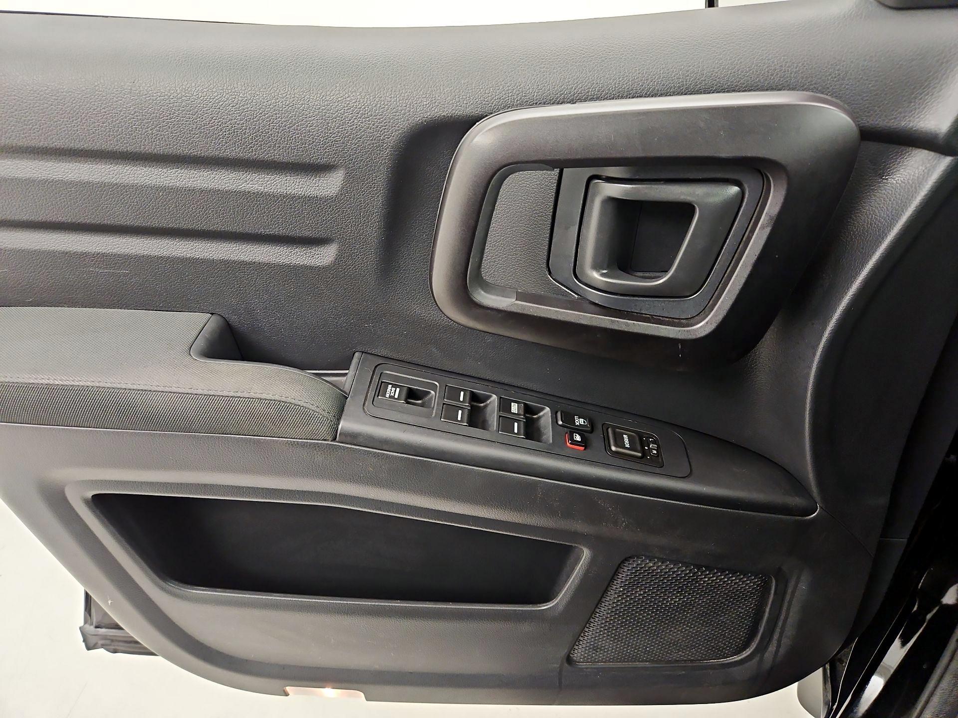 Thumbnail: 2014 Honda Ridgeline - 12