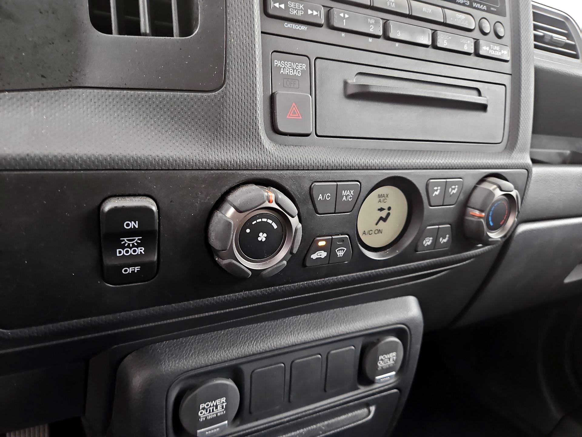Thumbnail: 2014 Honda Ridgeline - 16