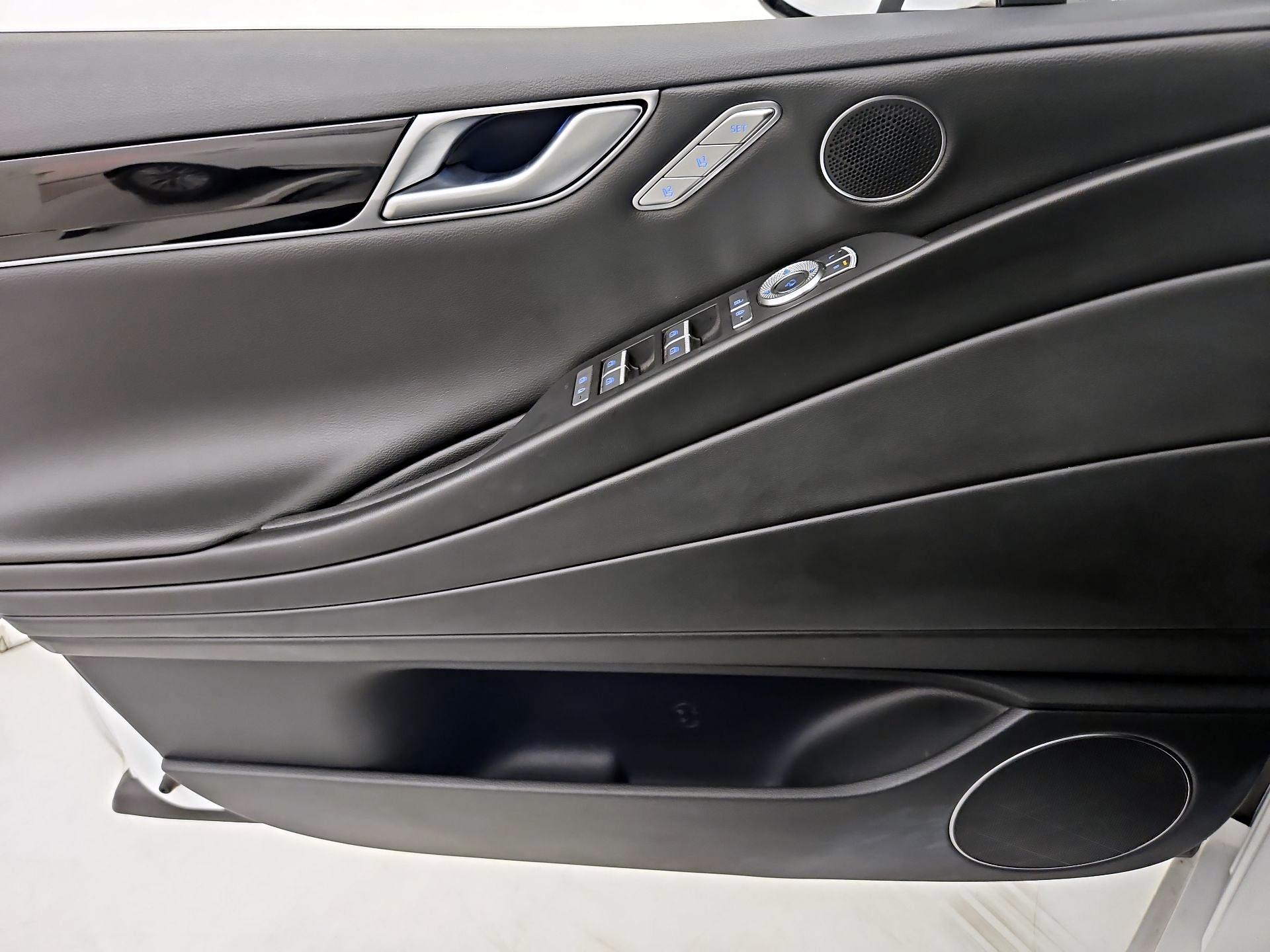 Thumbnail: 2021 Genesis G80 - 12