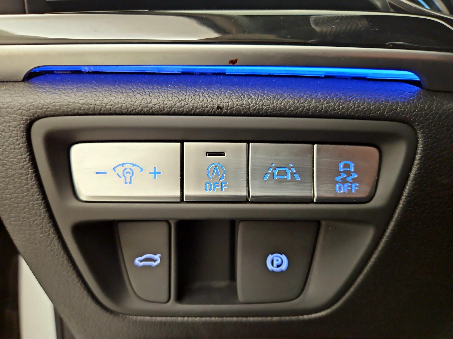Thumbnail: 2021 Genesis G80 - 13