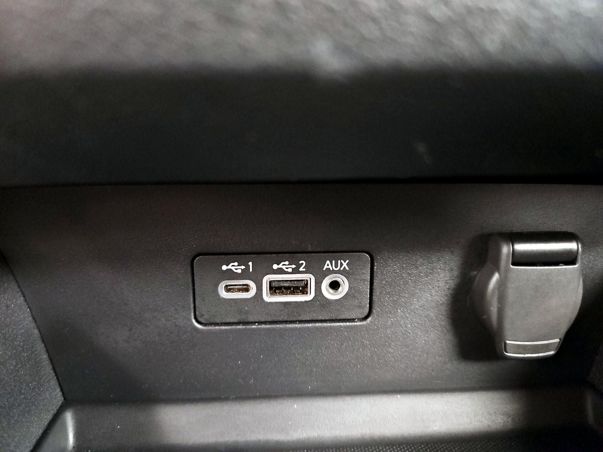 Thumbnail: 2022 Nissan Altima - 18