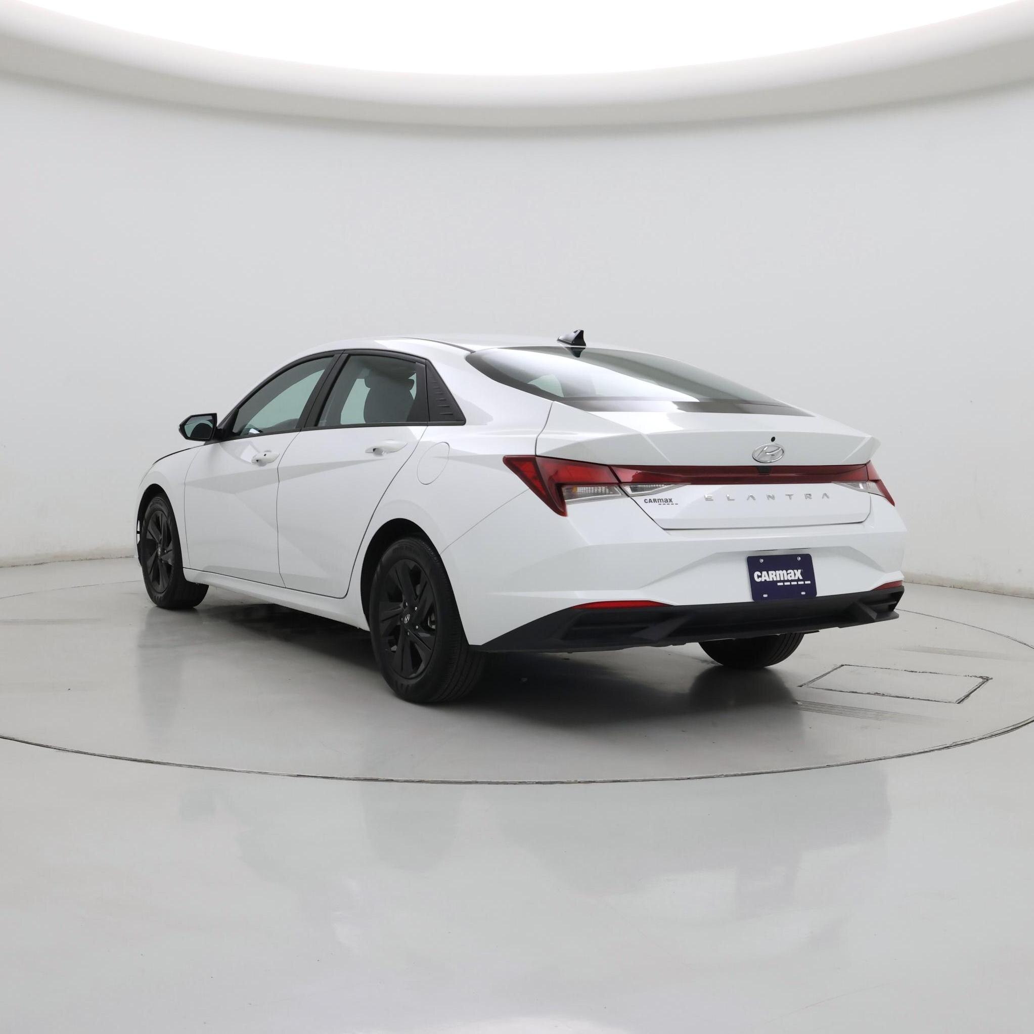 Thumbnail: 2021 Hyundai Elantra - 2