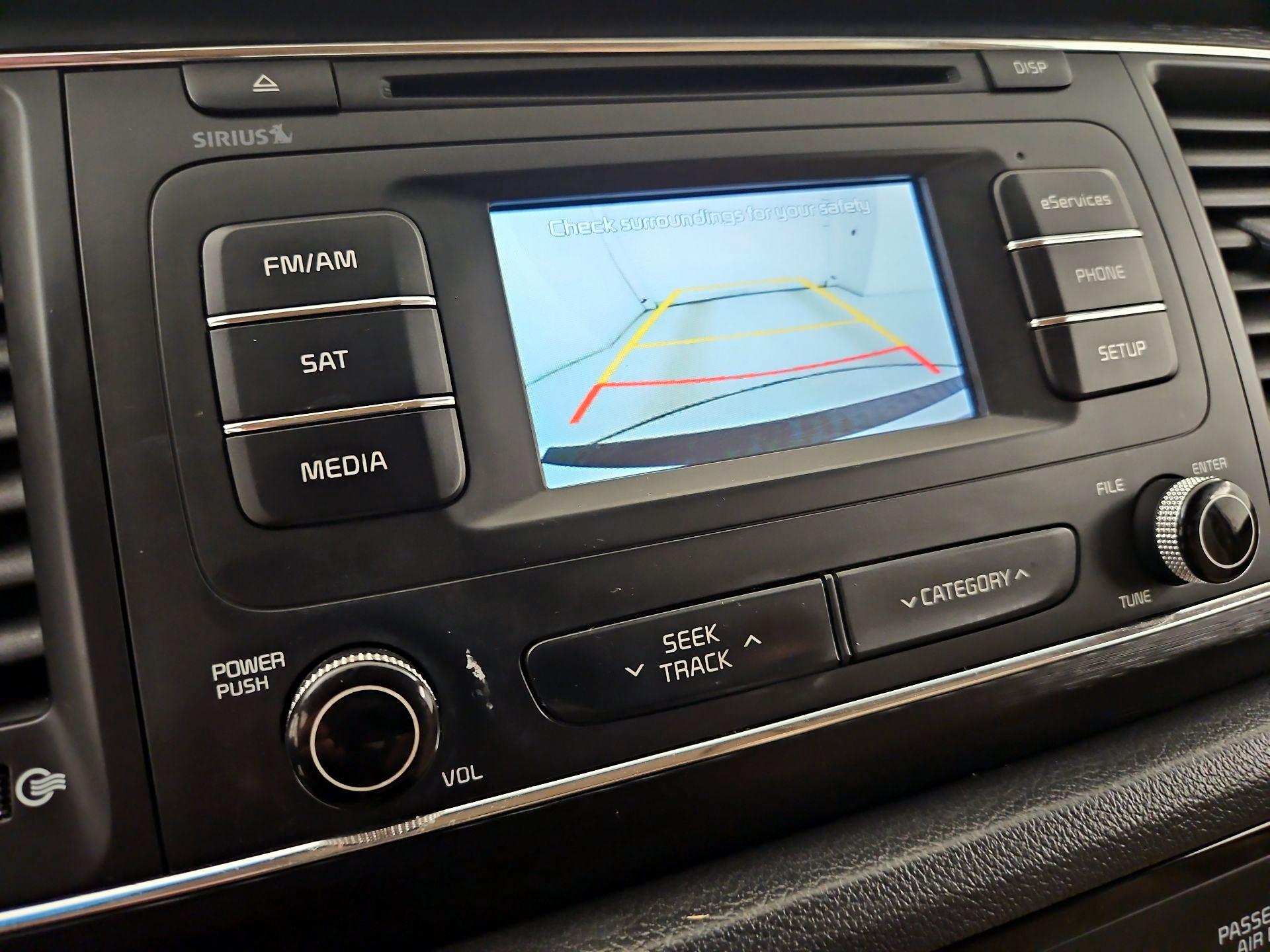 Thumbnail: 2016 Kia Sedona - 14