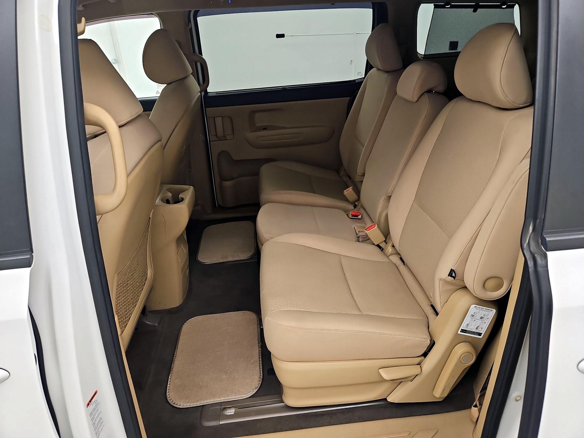 Thumbnail: 2016 Kia Sedona - 19
