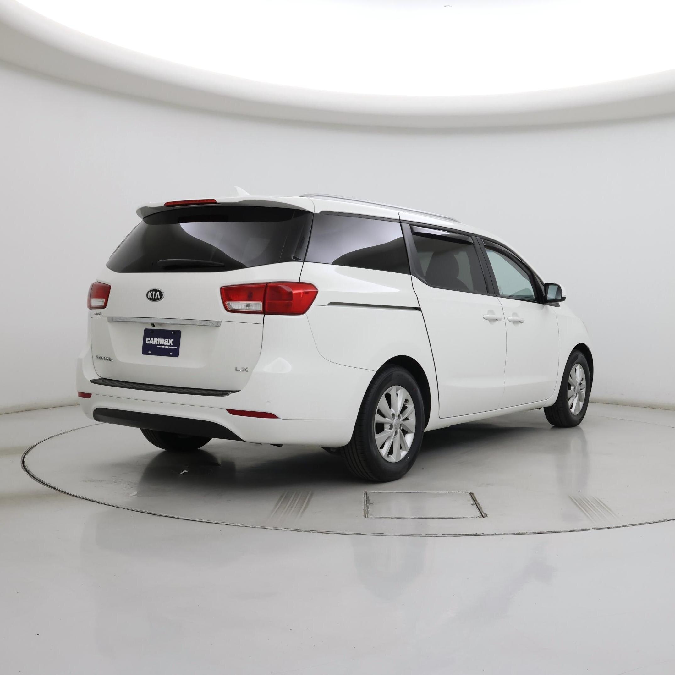 Thumbnail: 2016 Kia Sedona - 8
