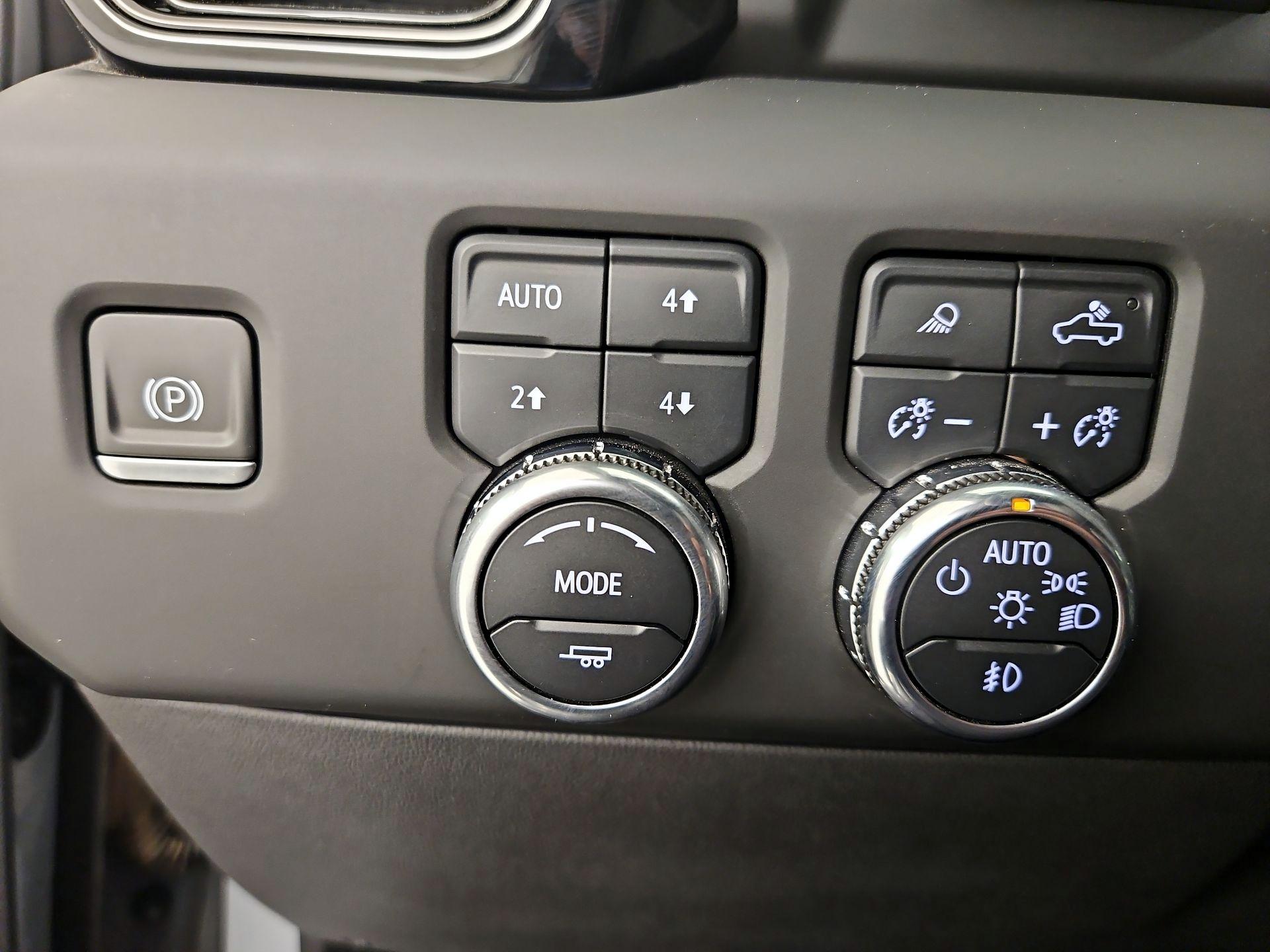 Thumbnail: 2024 GMC Sierra 1500 - 13