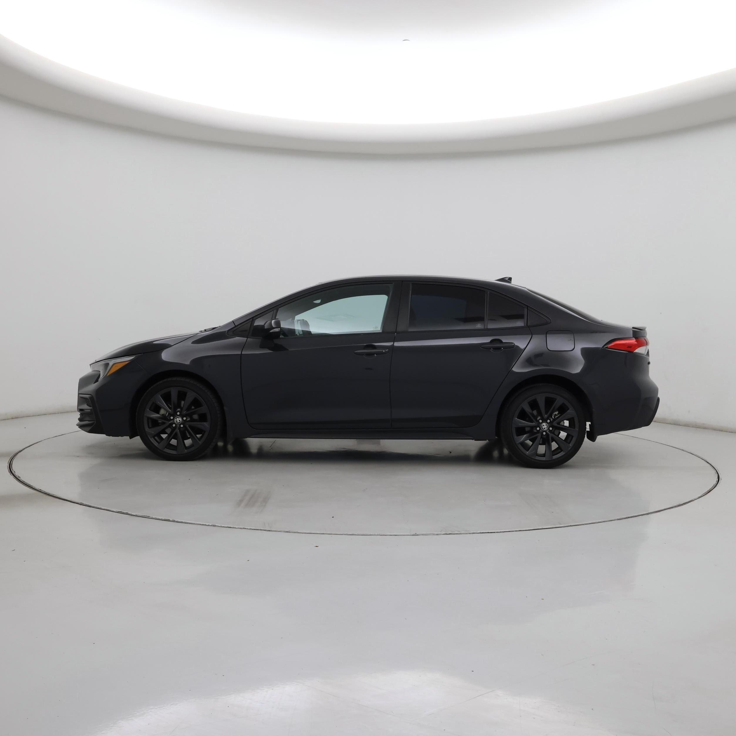 Thumbnail: 2023 Toyota Corolla - 3