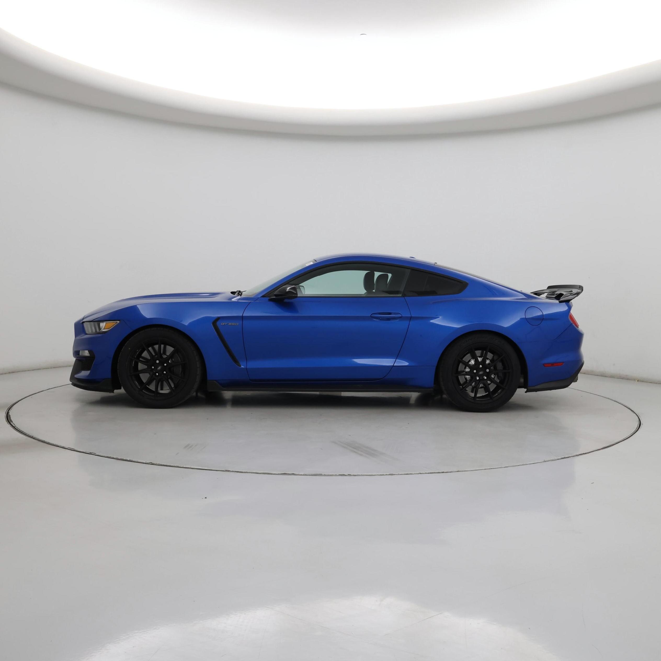 Thumbnail: 2020 Ford Mustang - 3