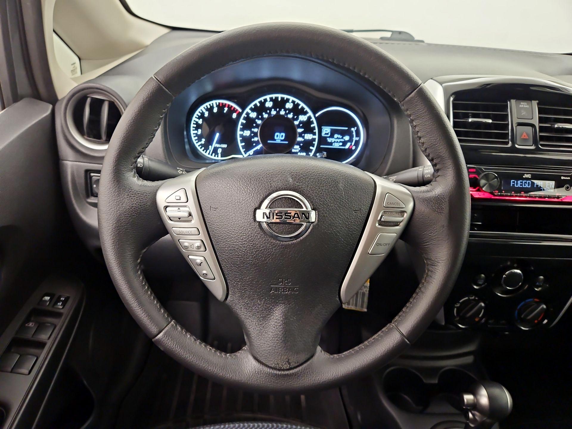 Thumbnail: 2015 Nissan Versa Note - 10
