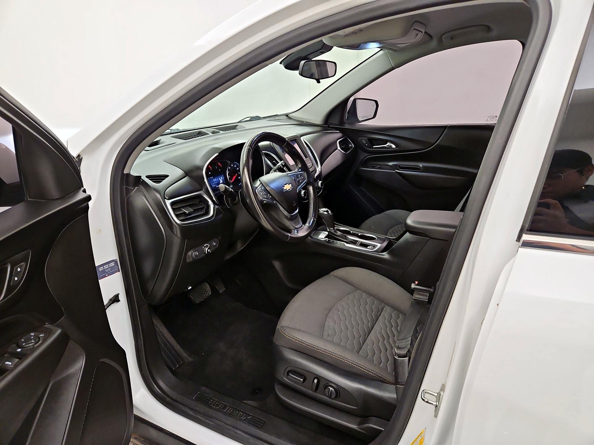 Thumbnail: 2020 Chevrolet Equinox - 11
