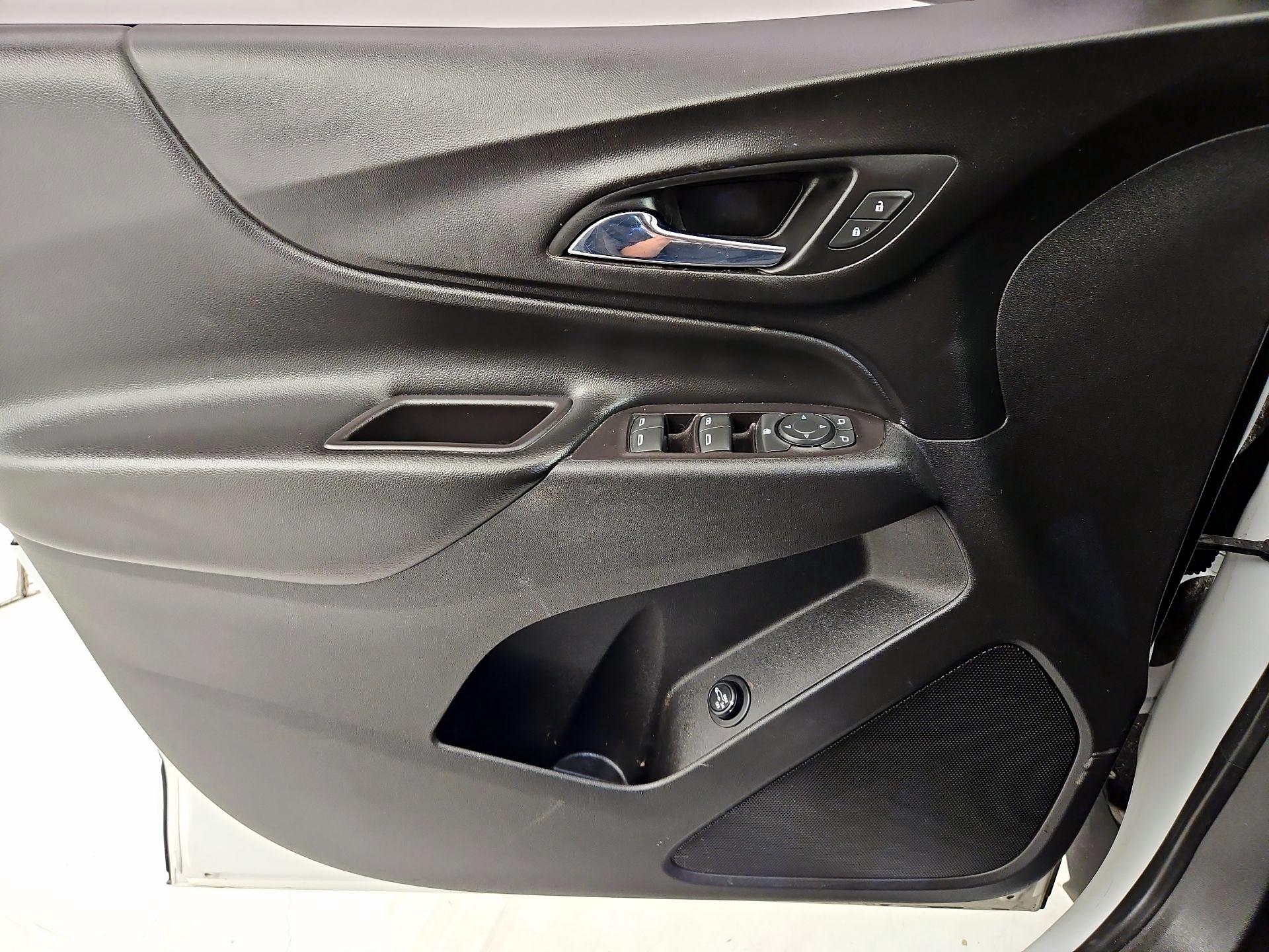 Thumbnail: 2020 Chevrolet Equinox - 12