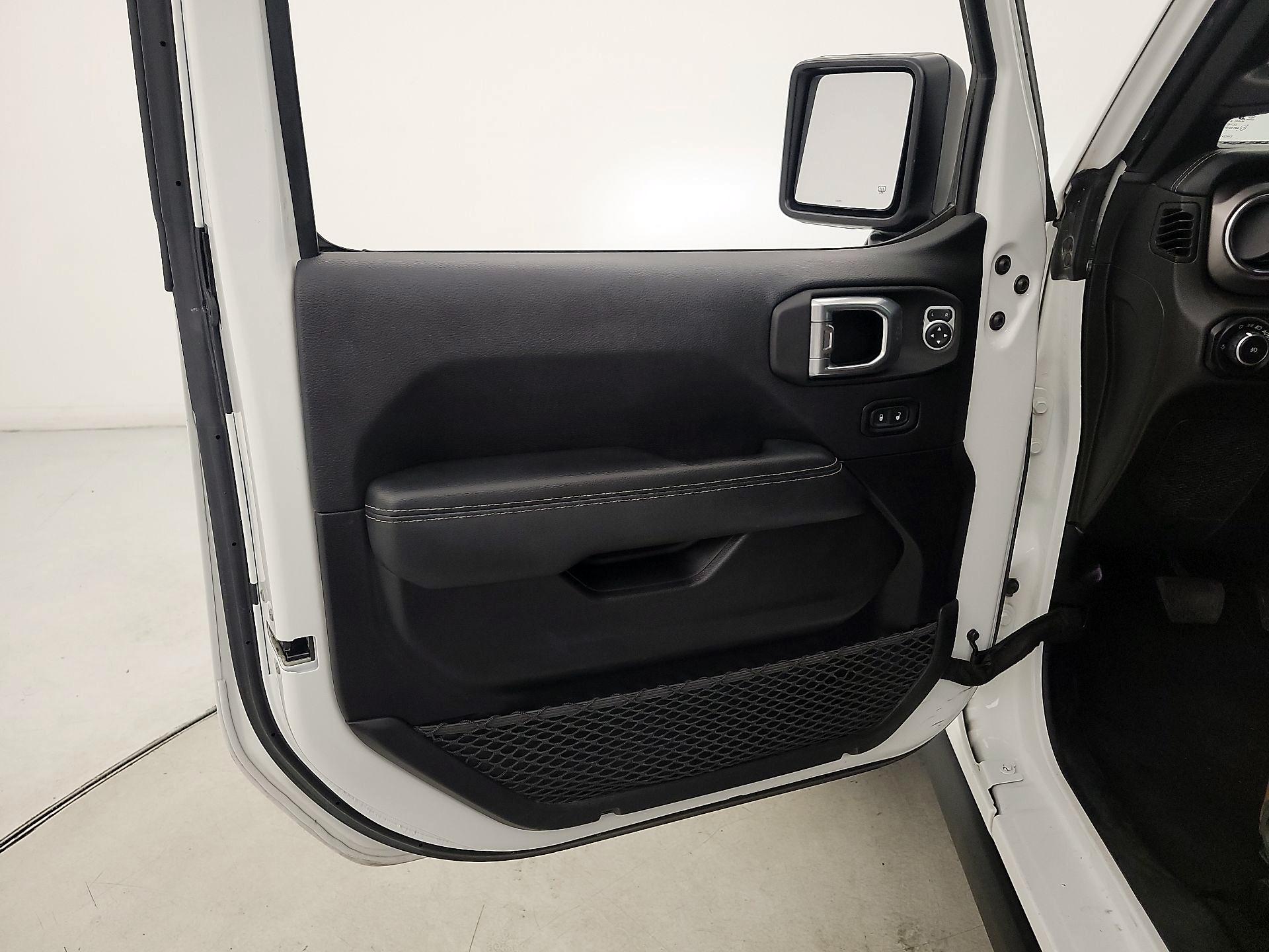 Thumbnail: 2021 Jeep Wrangler - 12