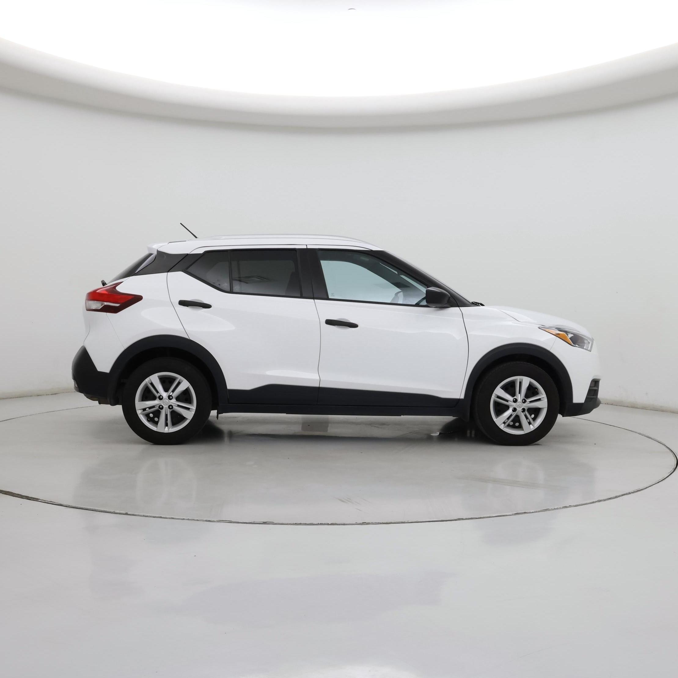 Thumbnail: 2019 Nissan Kicks - 7