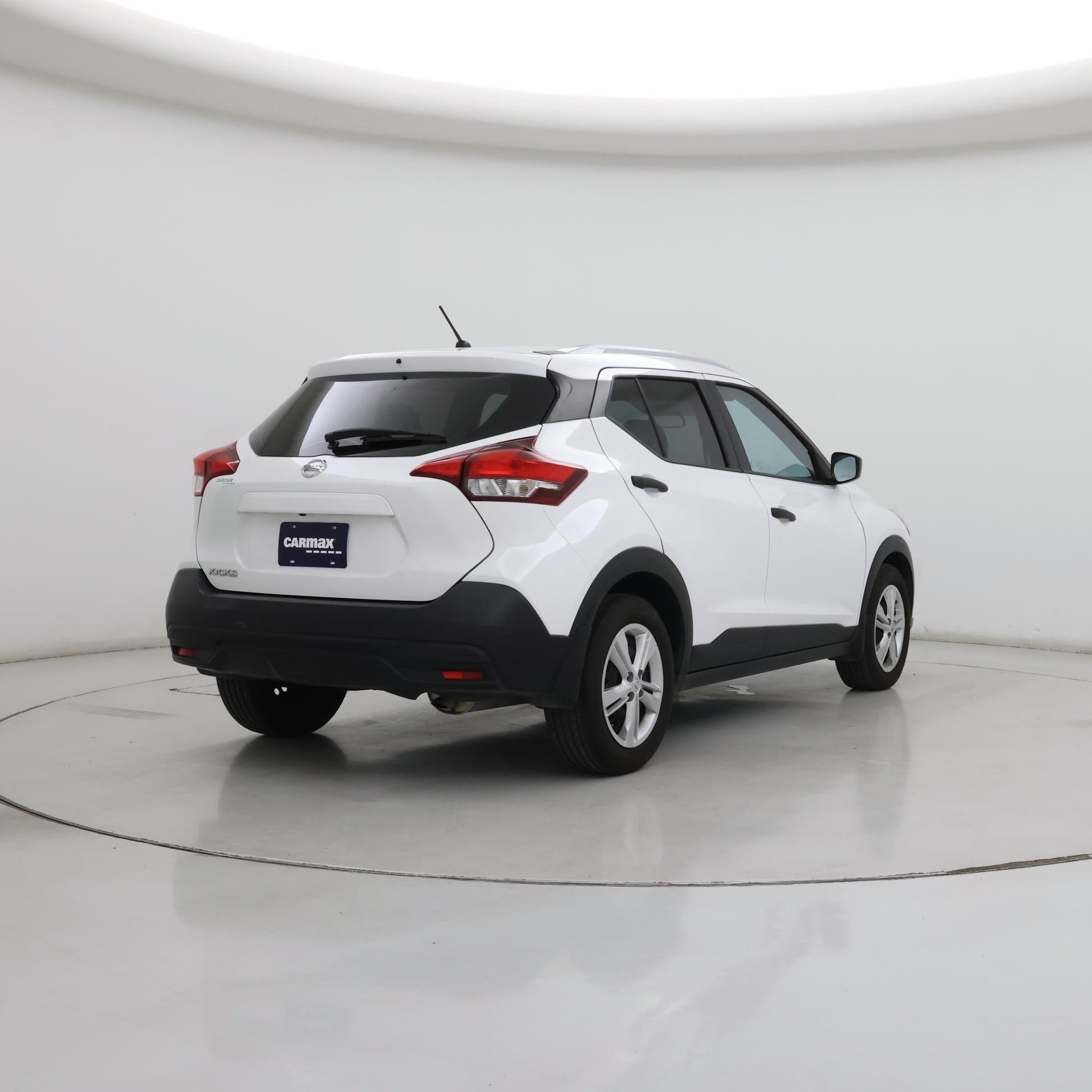 Thumbnail: 2019 Nissan Kicks - 8