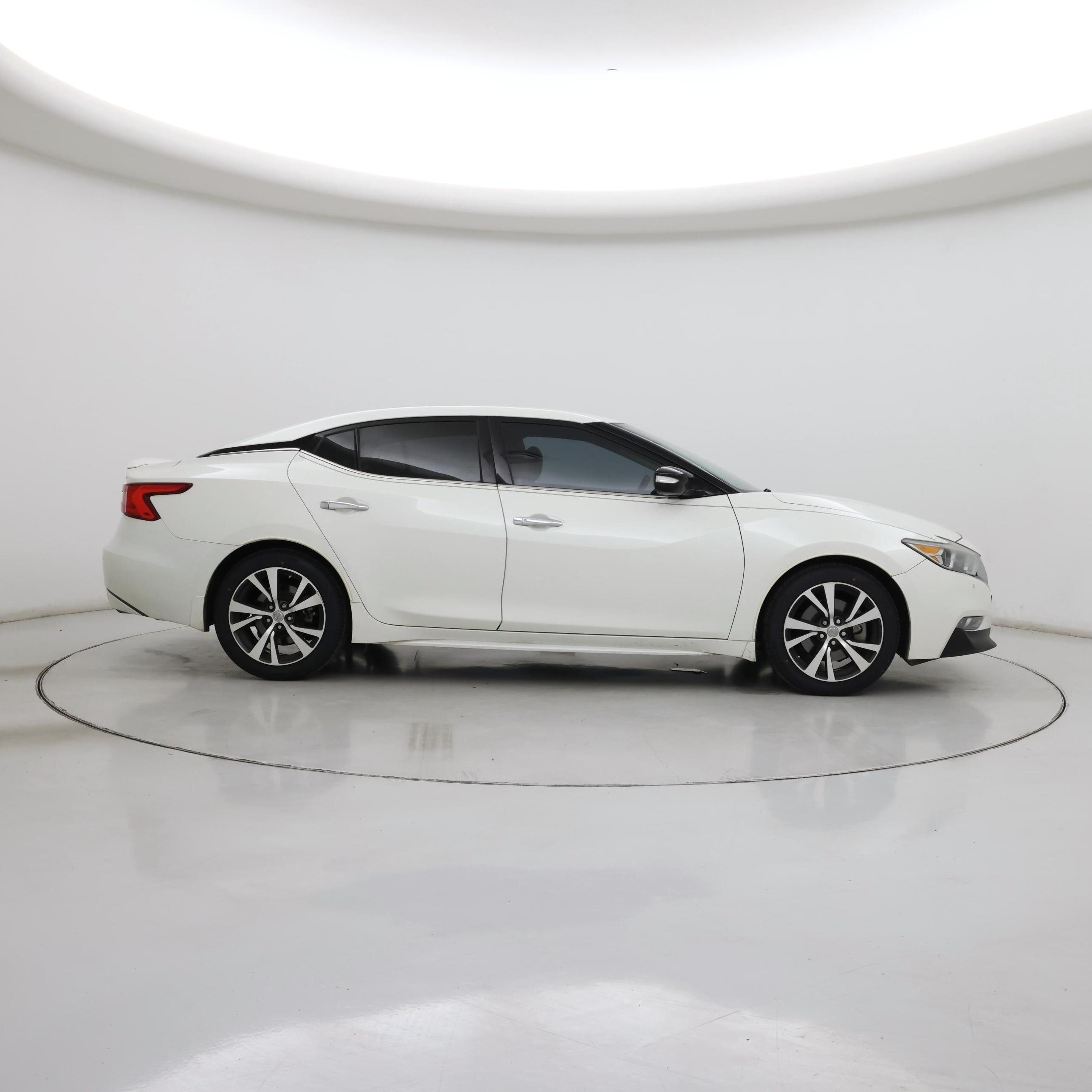 Thumbnail: 2017 Nissan Maxima - 7