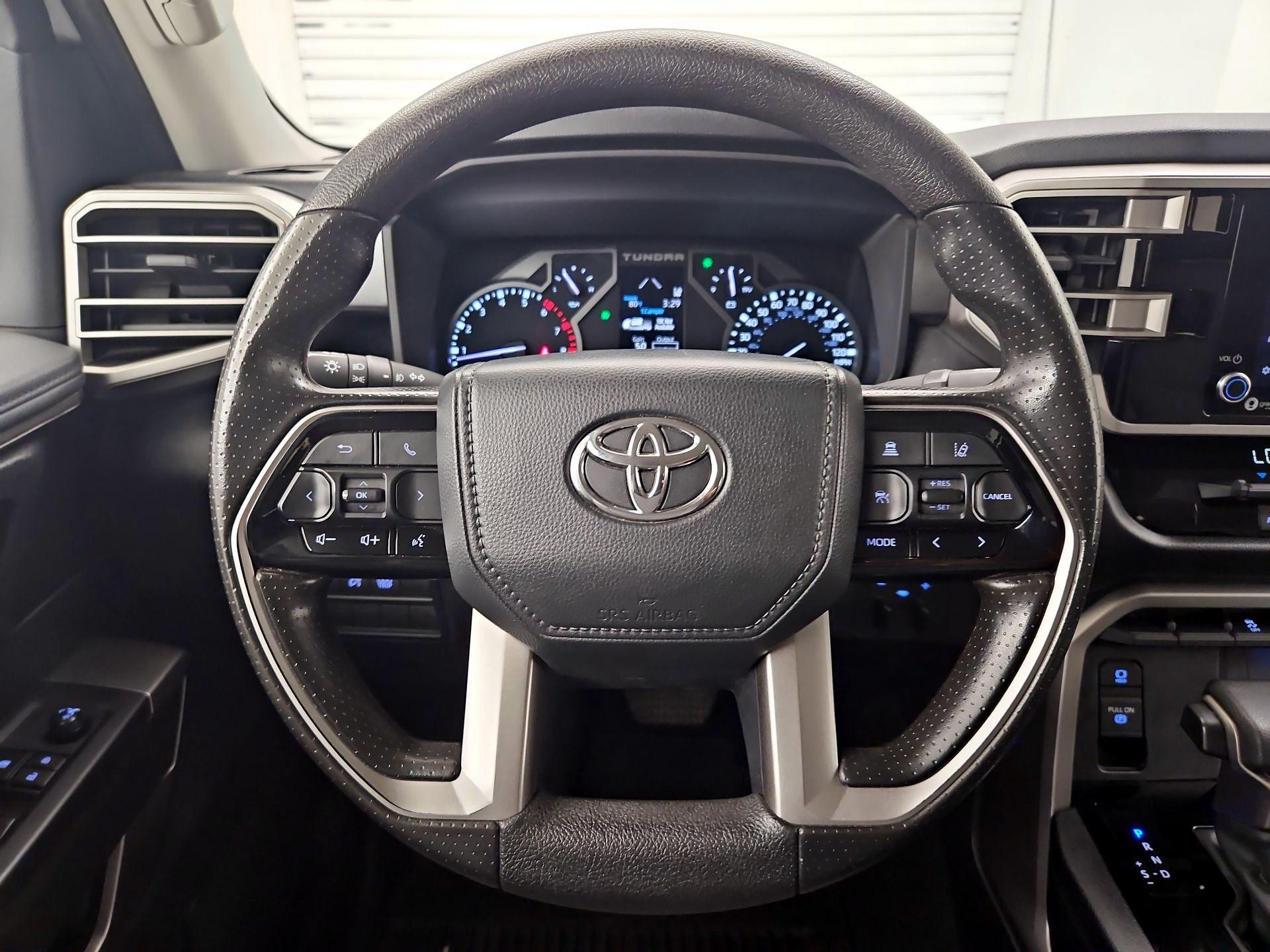 Thumbnail: 2022 Toyota Tundra - 10
