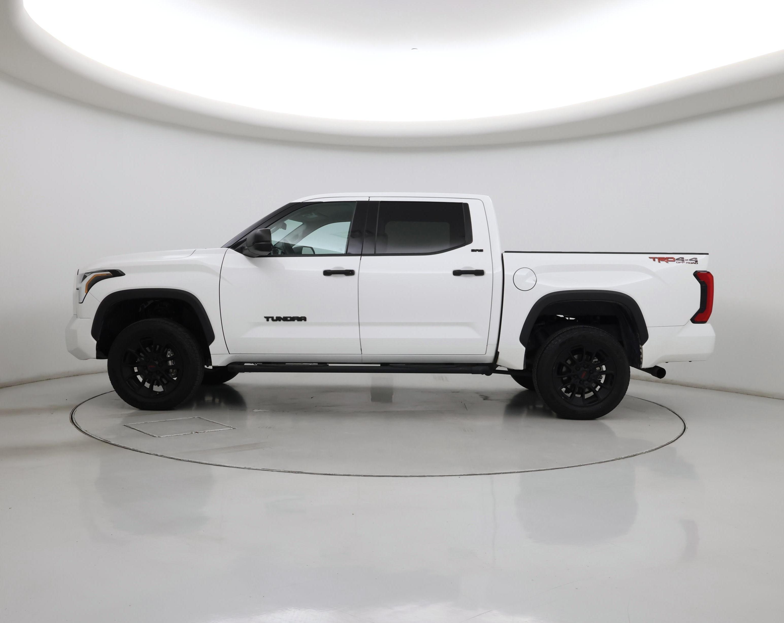 Thumbnail: 2022 Toyota Tundra - 3