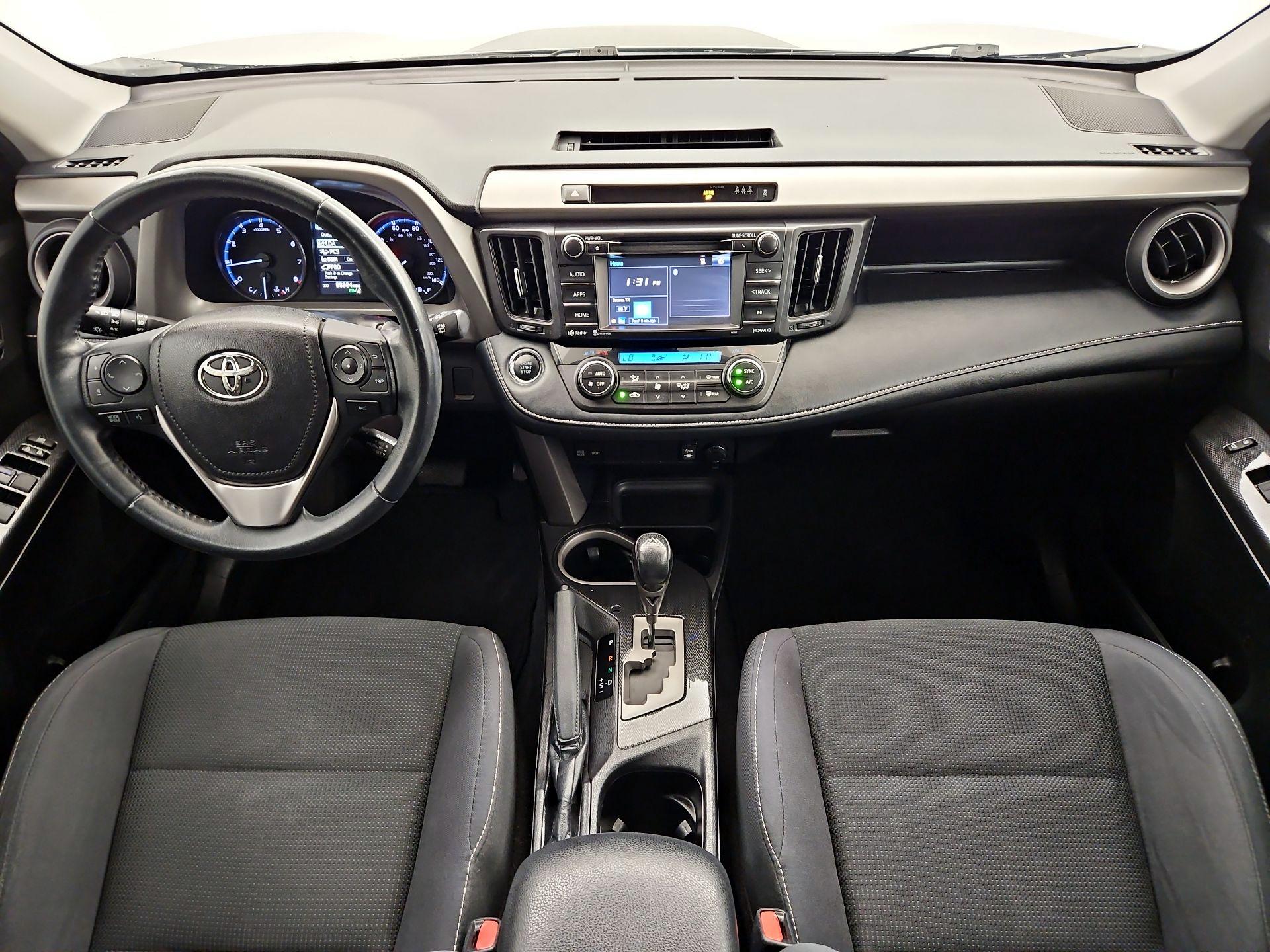 Thumbnail: 2018 Toyota RAV4 - 9