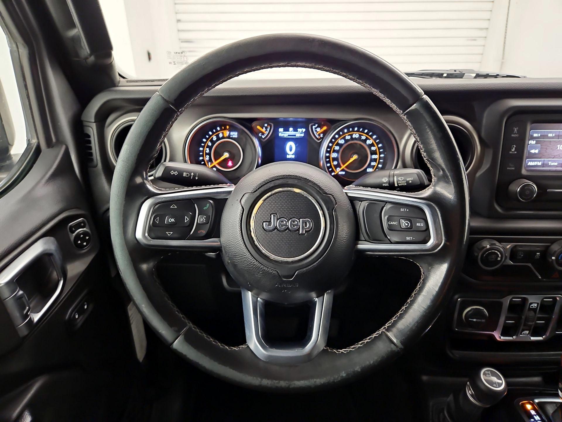 Thumbnail: 2020 Jeep Gladiator - 10