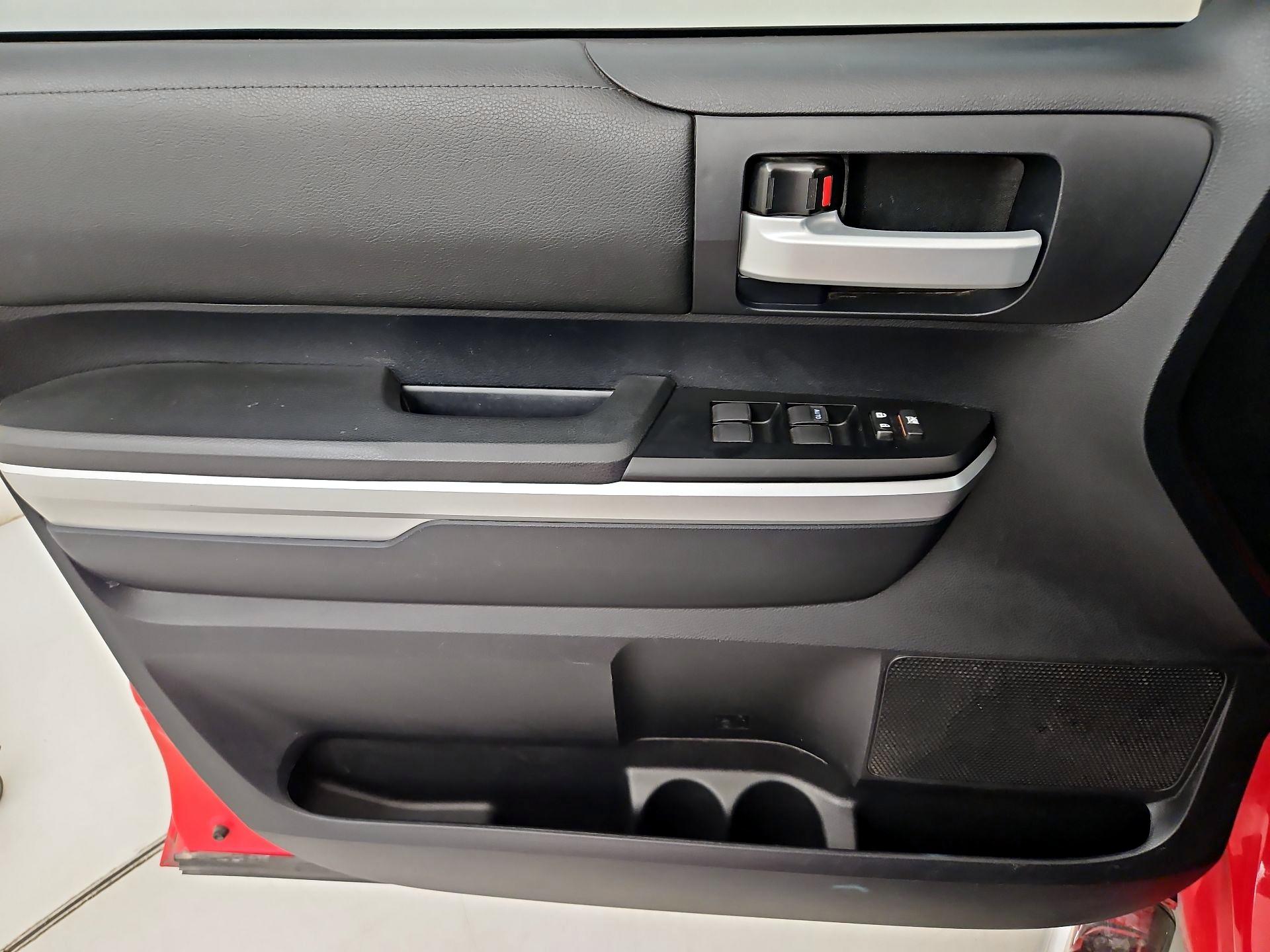 Thumbnail: 2014 Toyota Tundra - 12