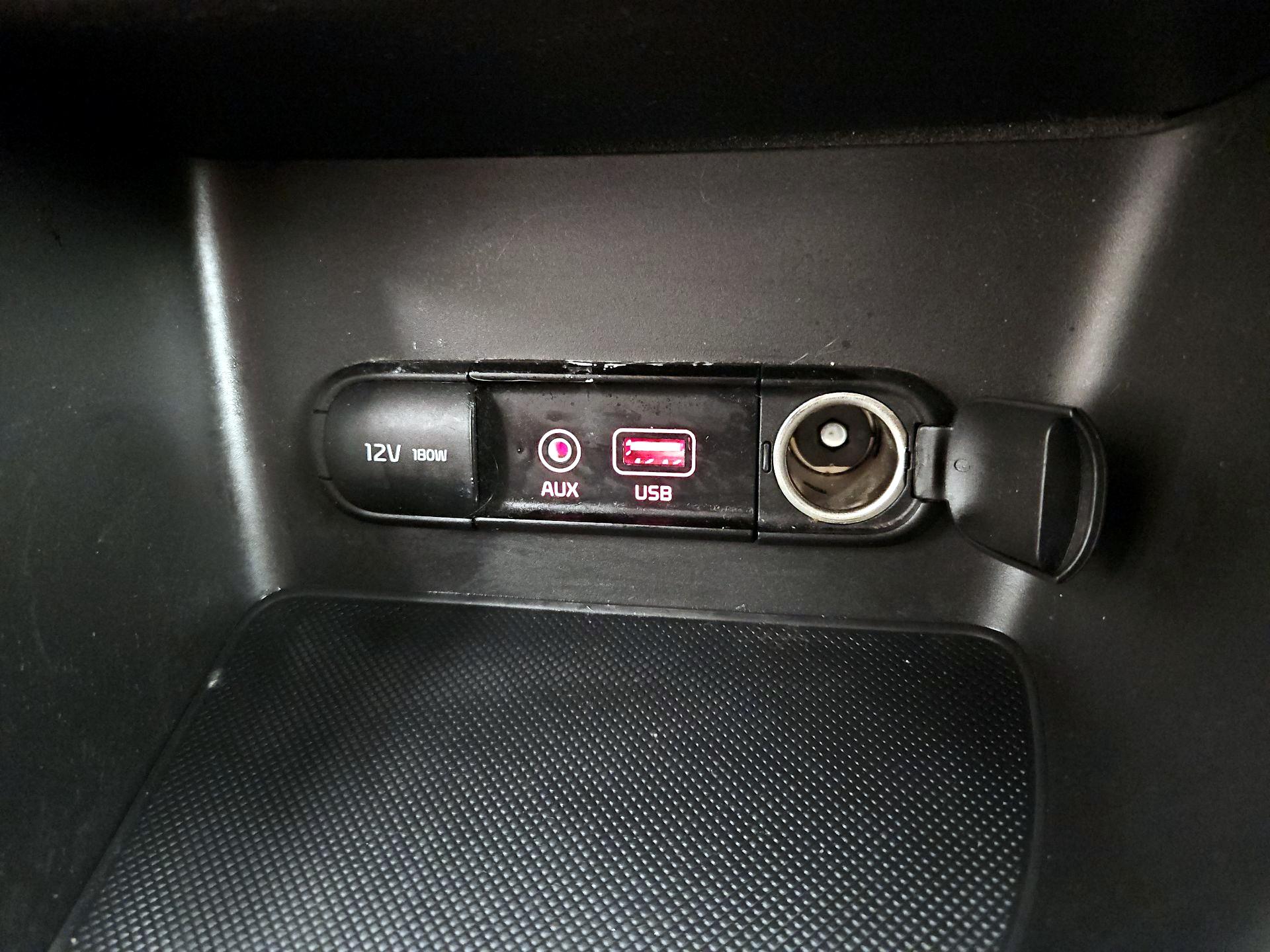 Thumbnail: 2019 Kia Sportage - 17