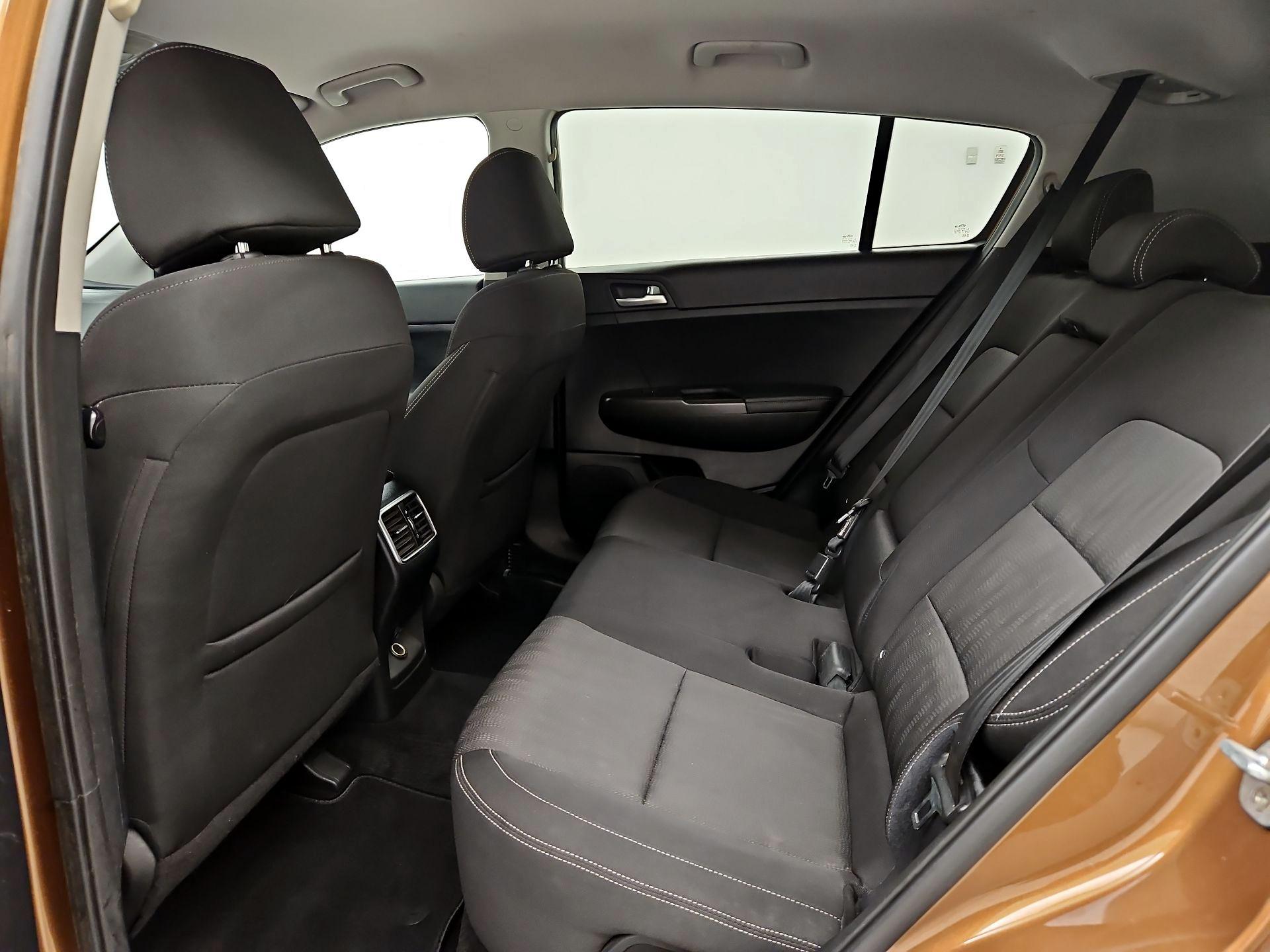 Thumbnail: 2019 Kia Sportage - 18