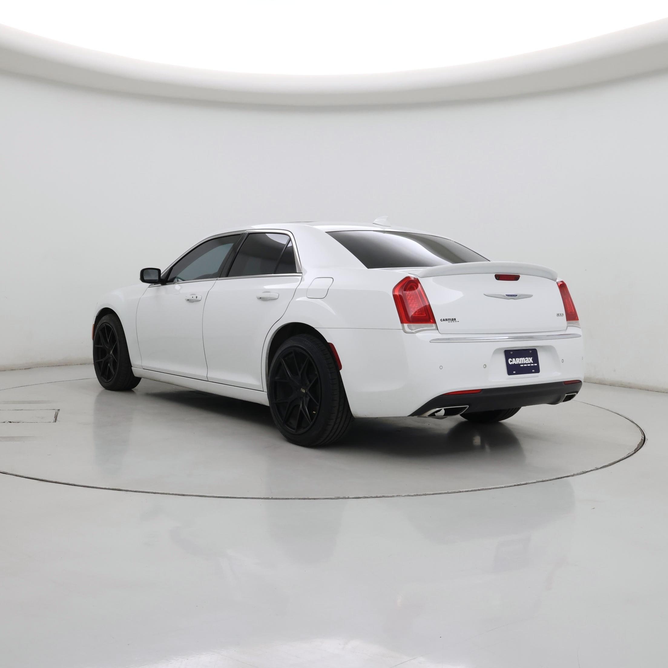 Thumbnail: 2021 Chrysler 300 - 2