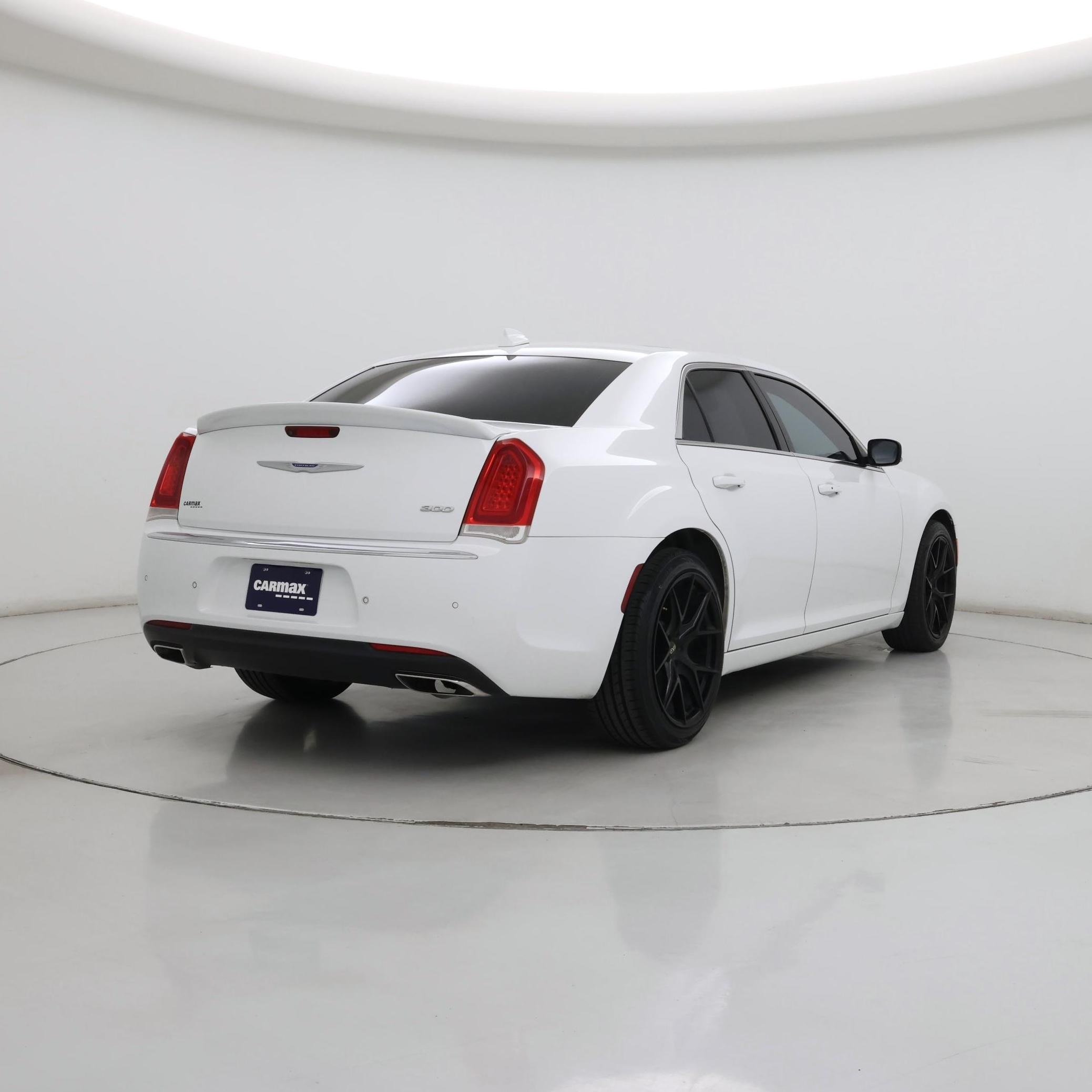 Thumbnail: 2021 Chrysler 300 - 8