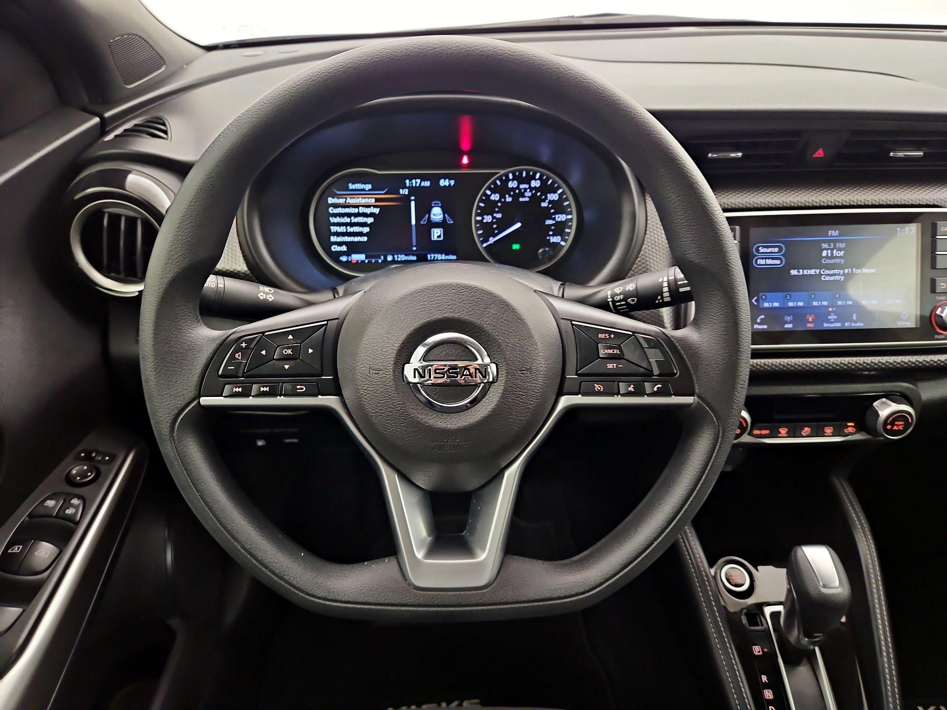 Thumbnail: 2019 Nissan Kicks - 10