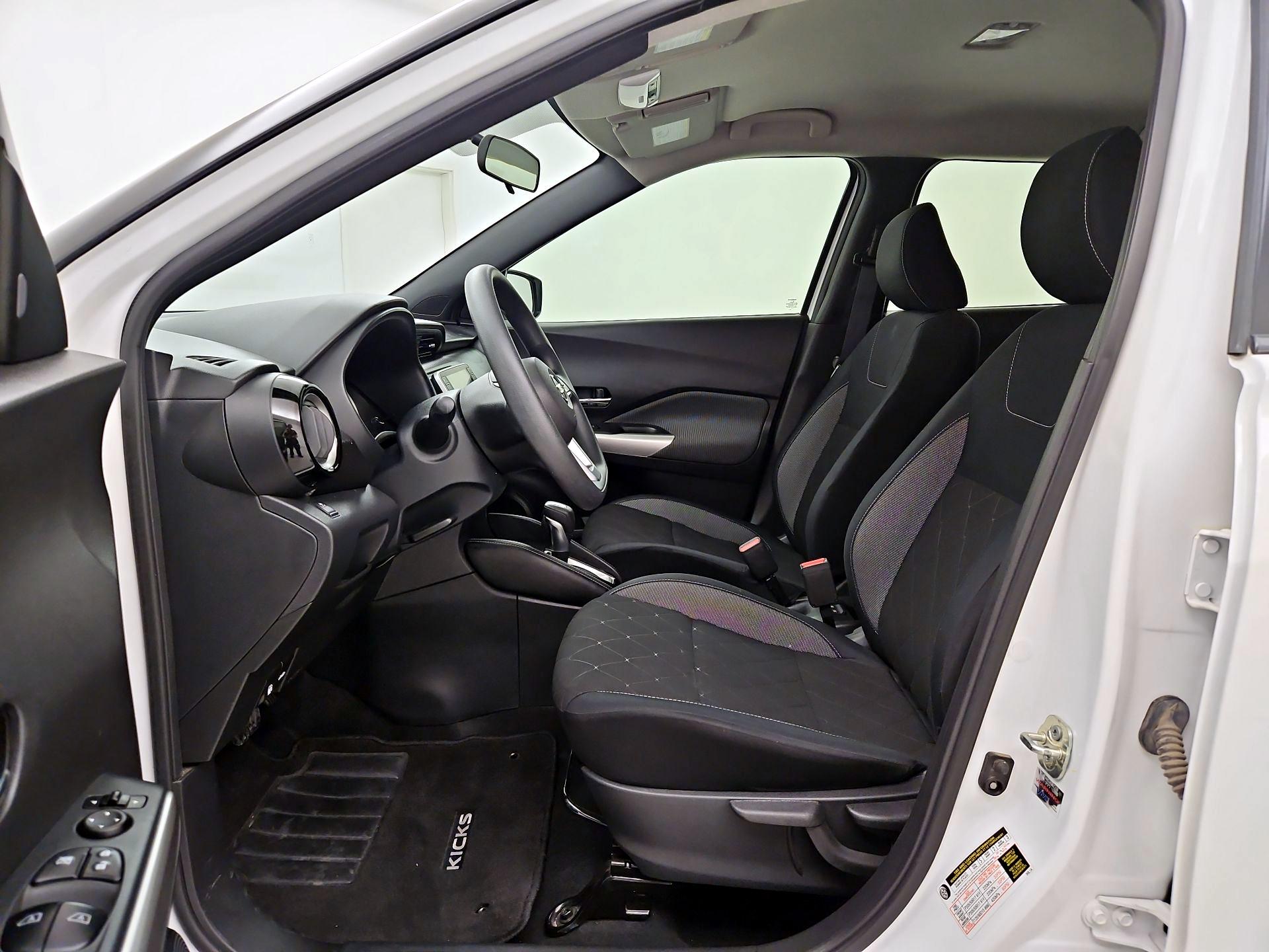 Thumbnail: 2019 Nissan Kicks - 11
