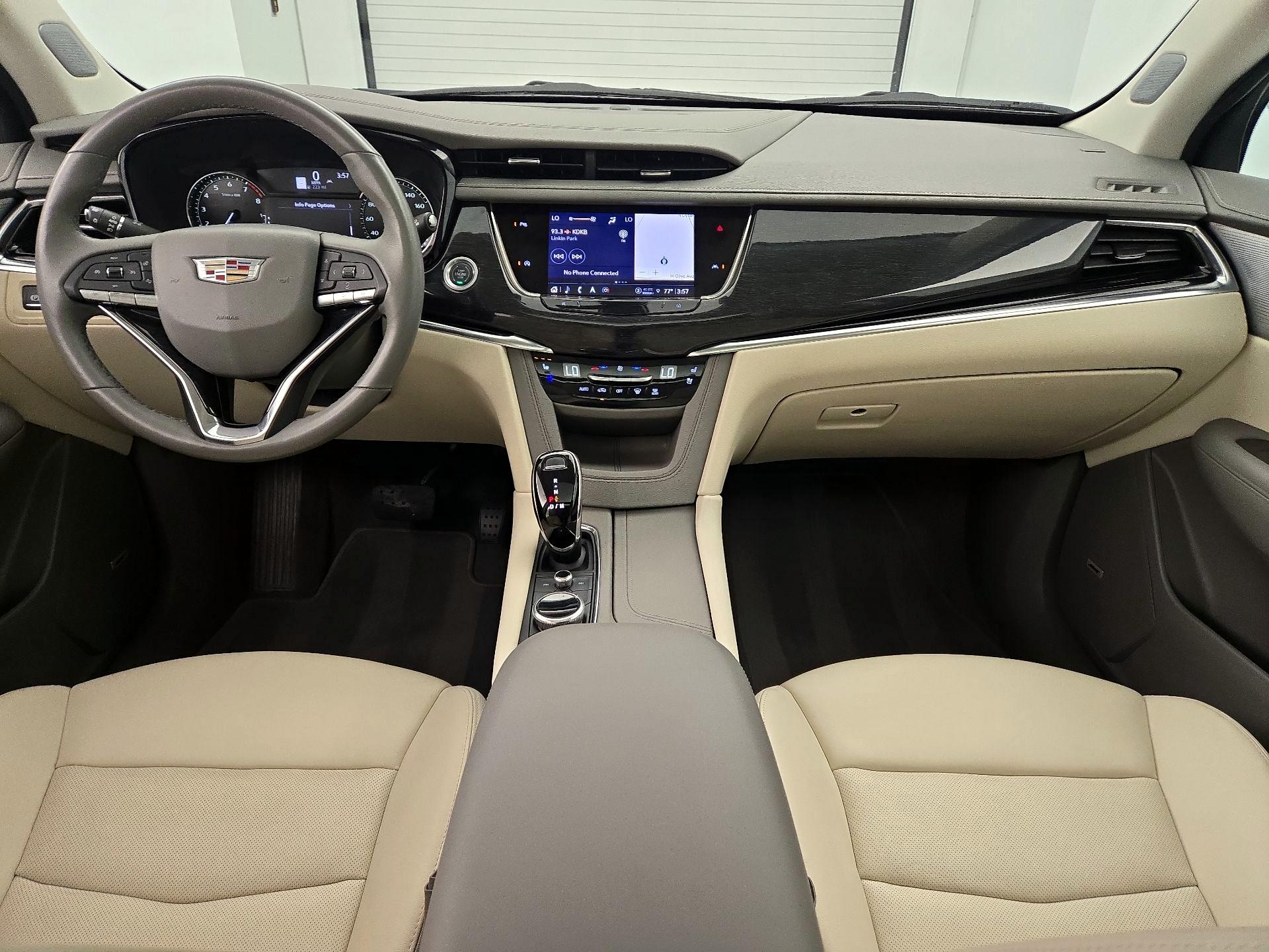 Thumbnail: 2023 Cadillac XT6 - 9