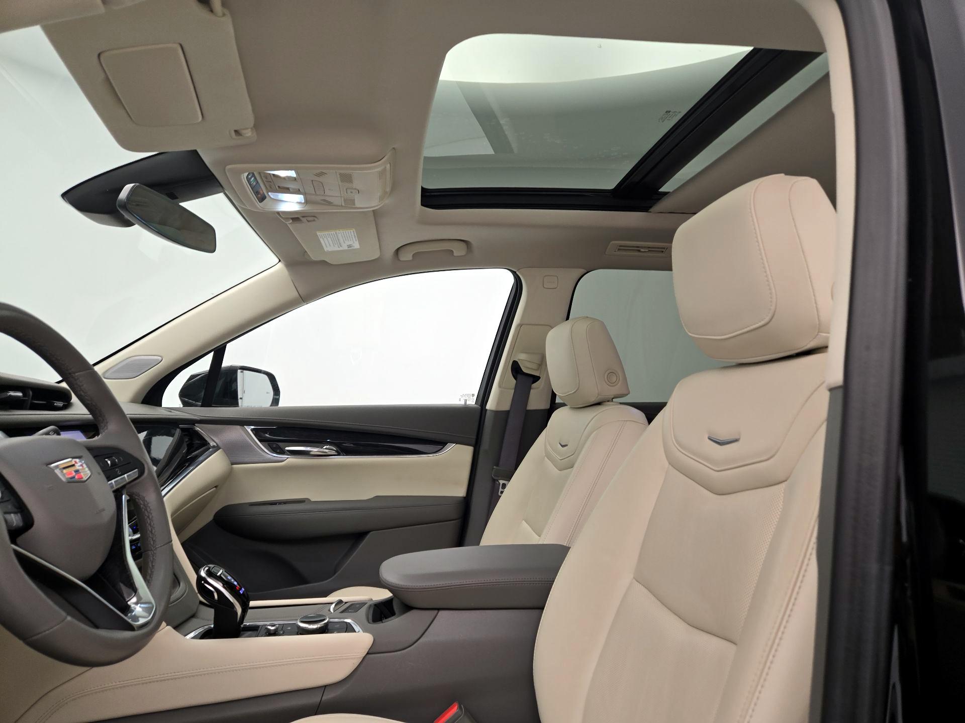 Thumbnail: 2023 Cadillac XT6 - 20
