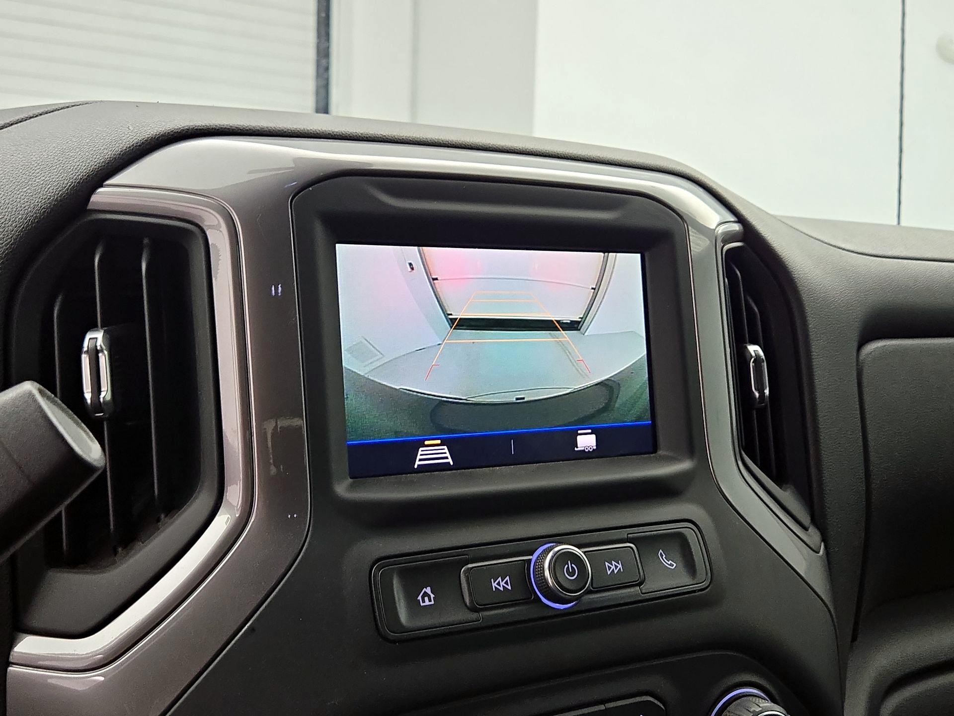 Thumbnail: 2022 Chevrolet Silverado 1500 - 14