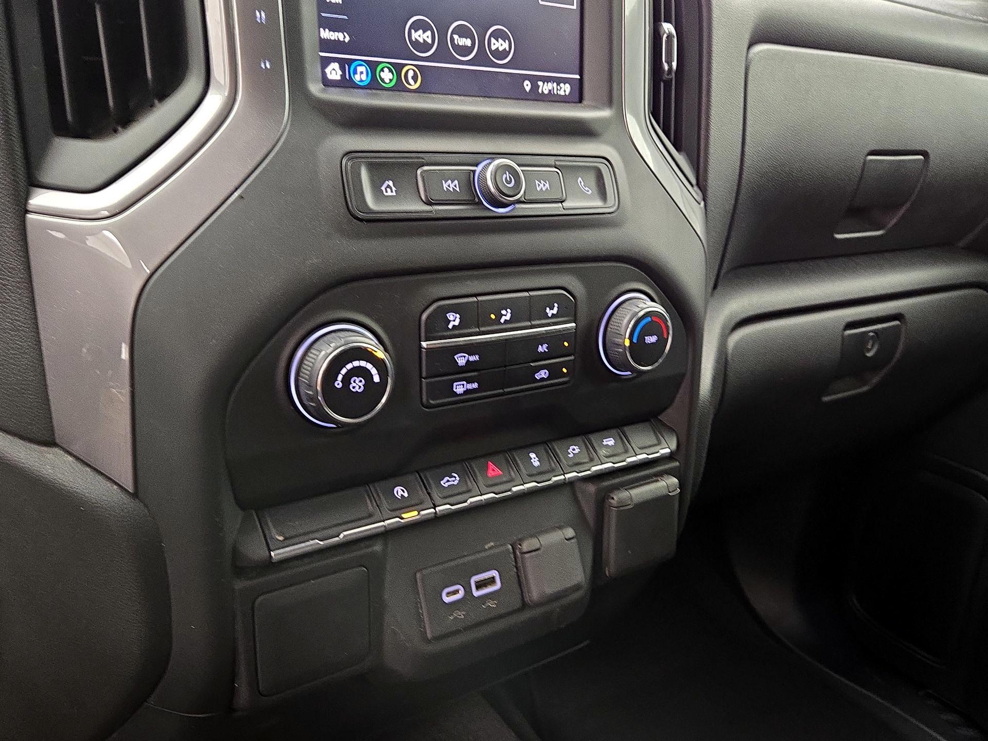 Thumbnail: 2022 Chevrolet Silverado 1500 - 16