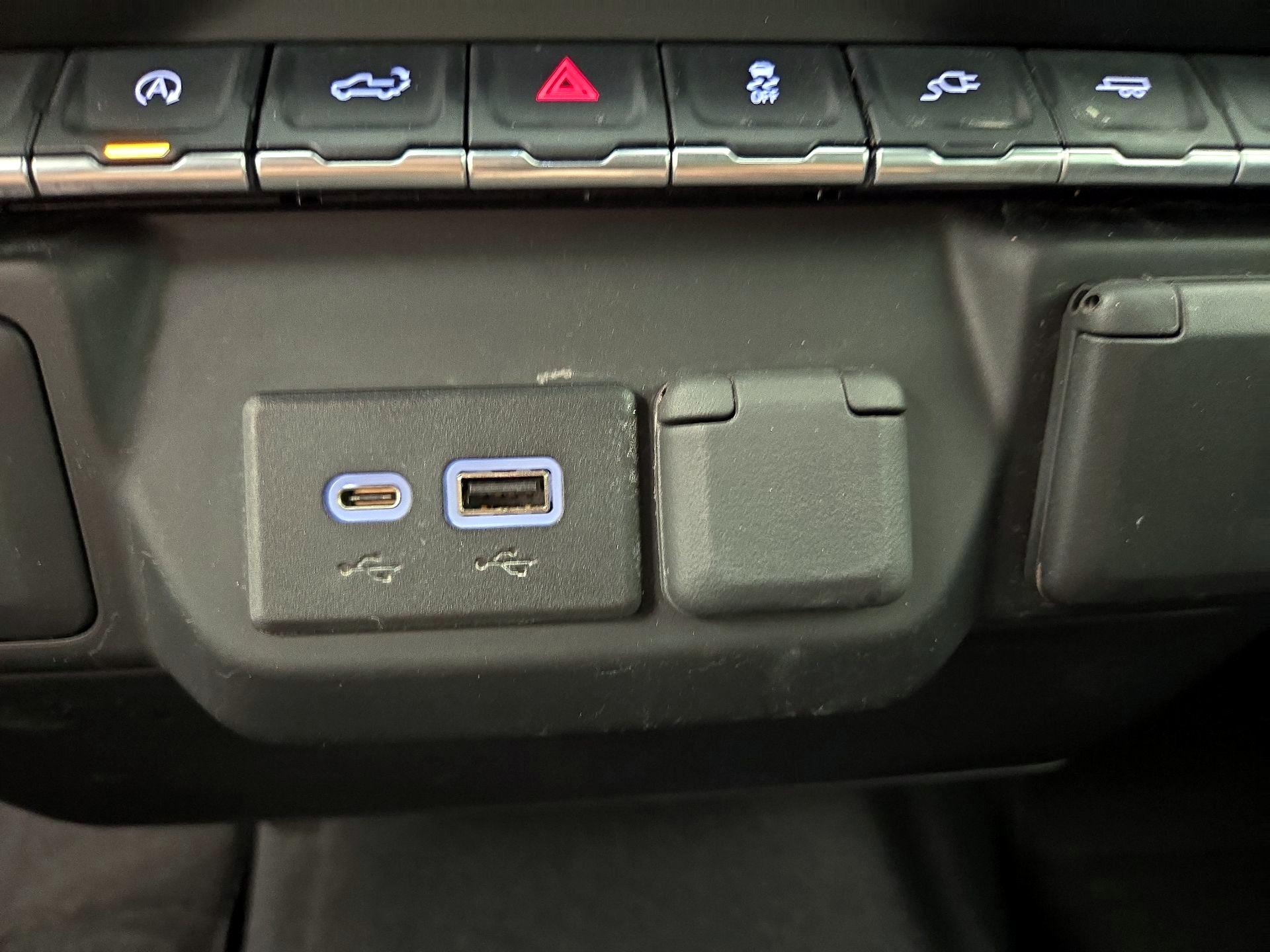 Thumbnail: 2022 Chevrolet Silverado 1500 - 18