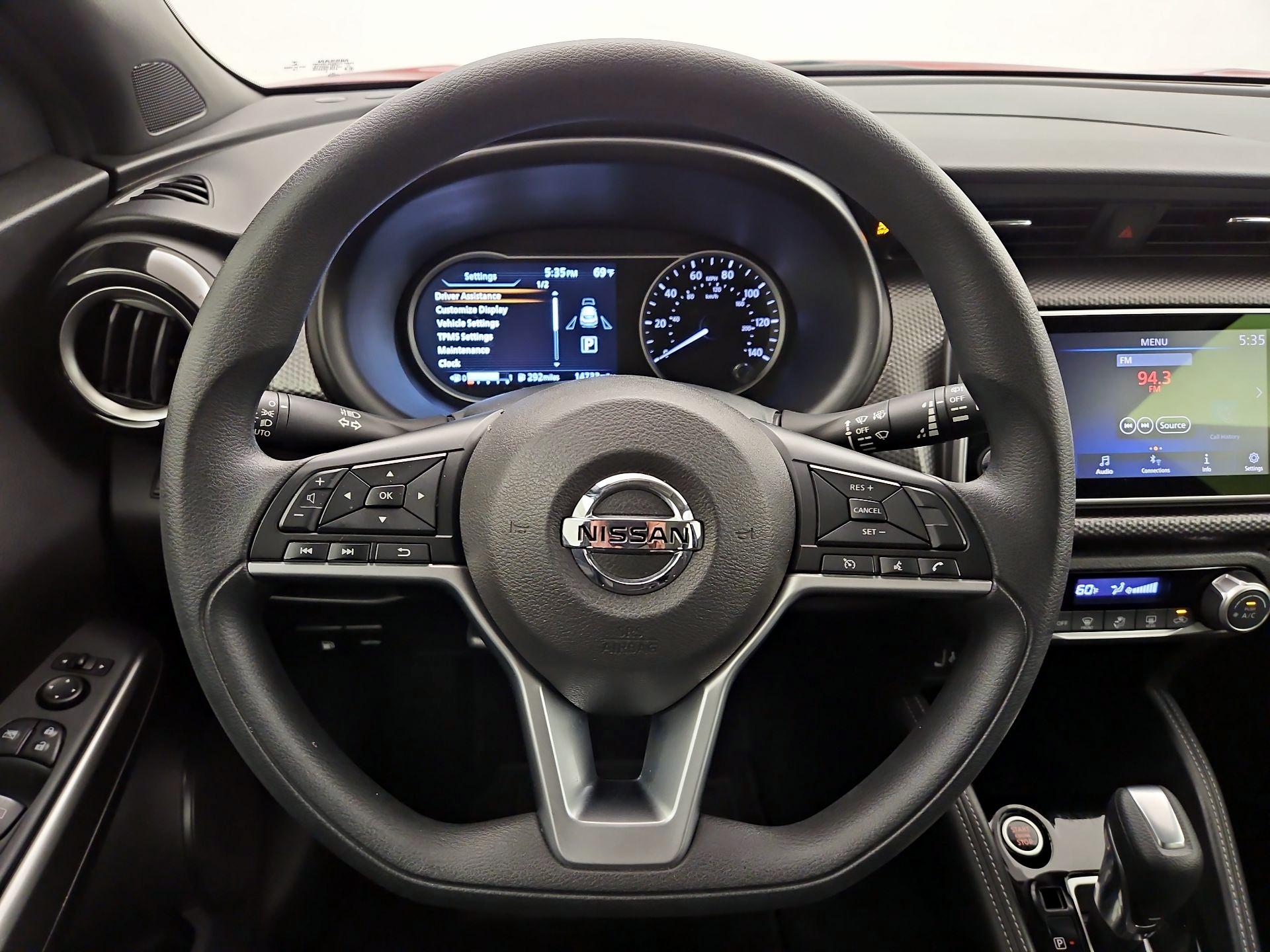 Thumbnail: 2019 Nissan Kicks - 10