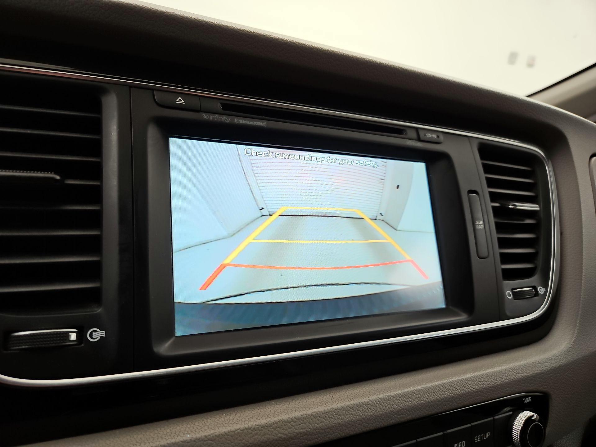 Thumbnail: 2015 Kia Sedona - 15