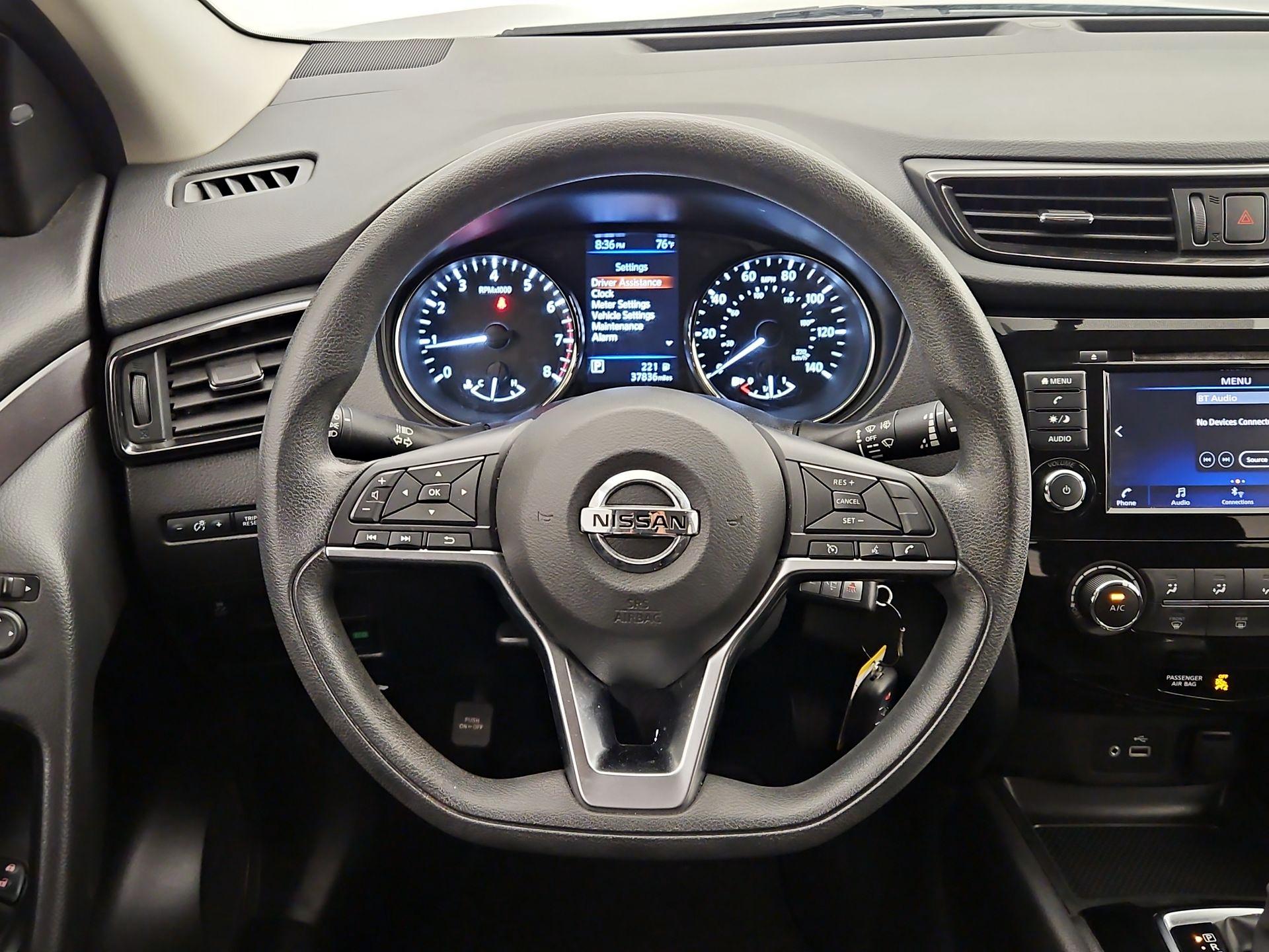 Thumbnail: 2019 Nissan Rogue Sport - 10