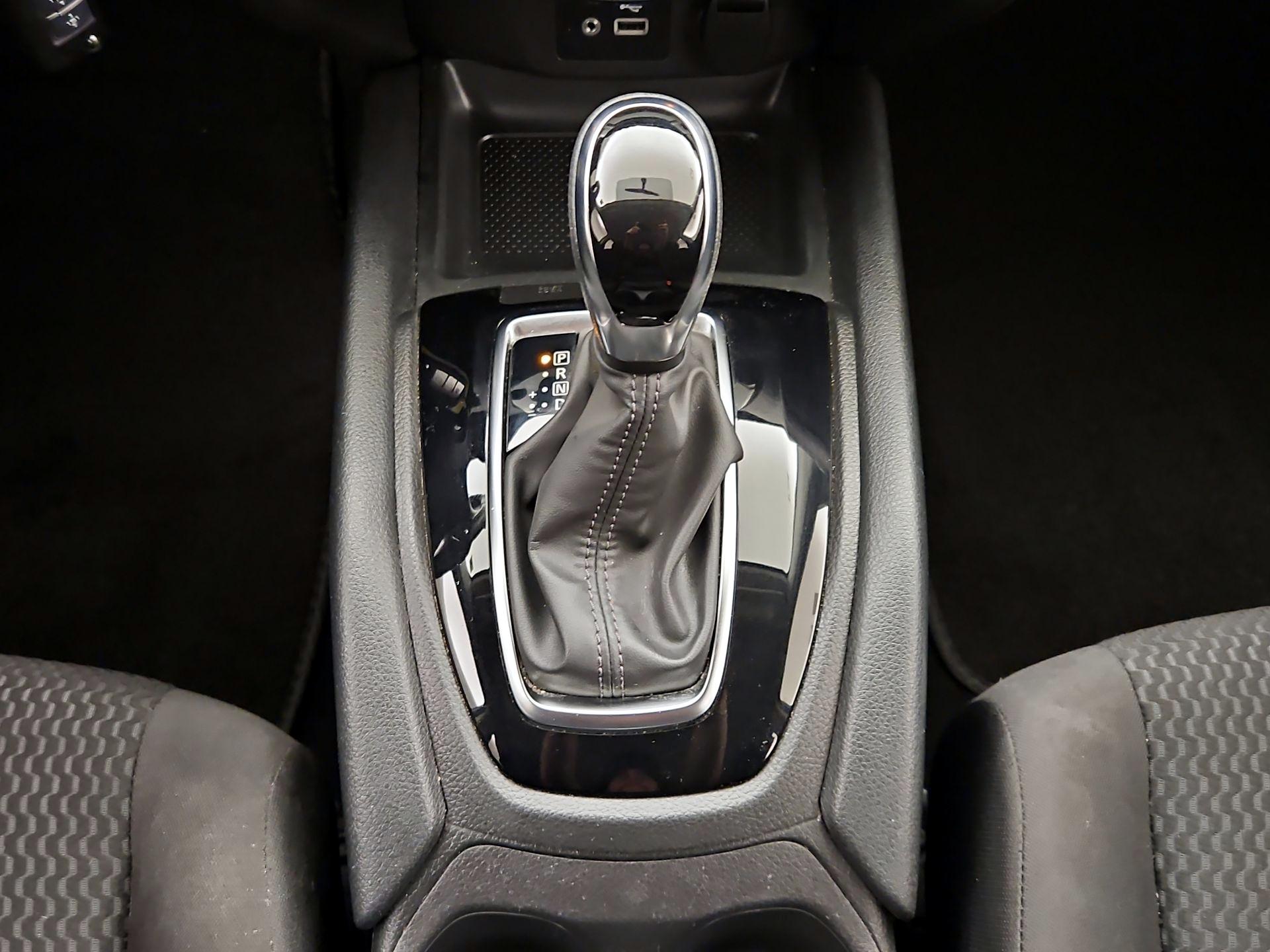 Thumbnail: 2019 Nissan Rogue Sport - 17