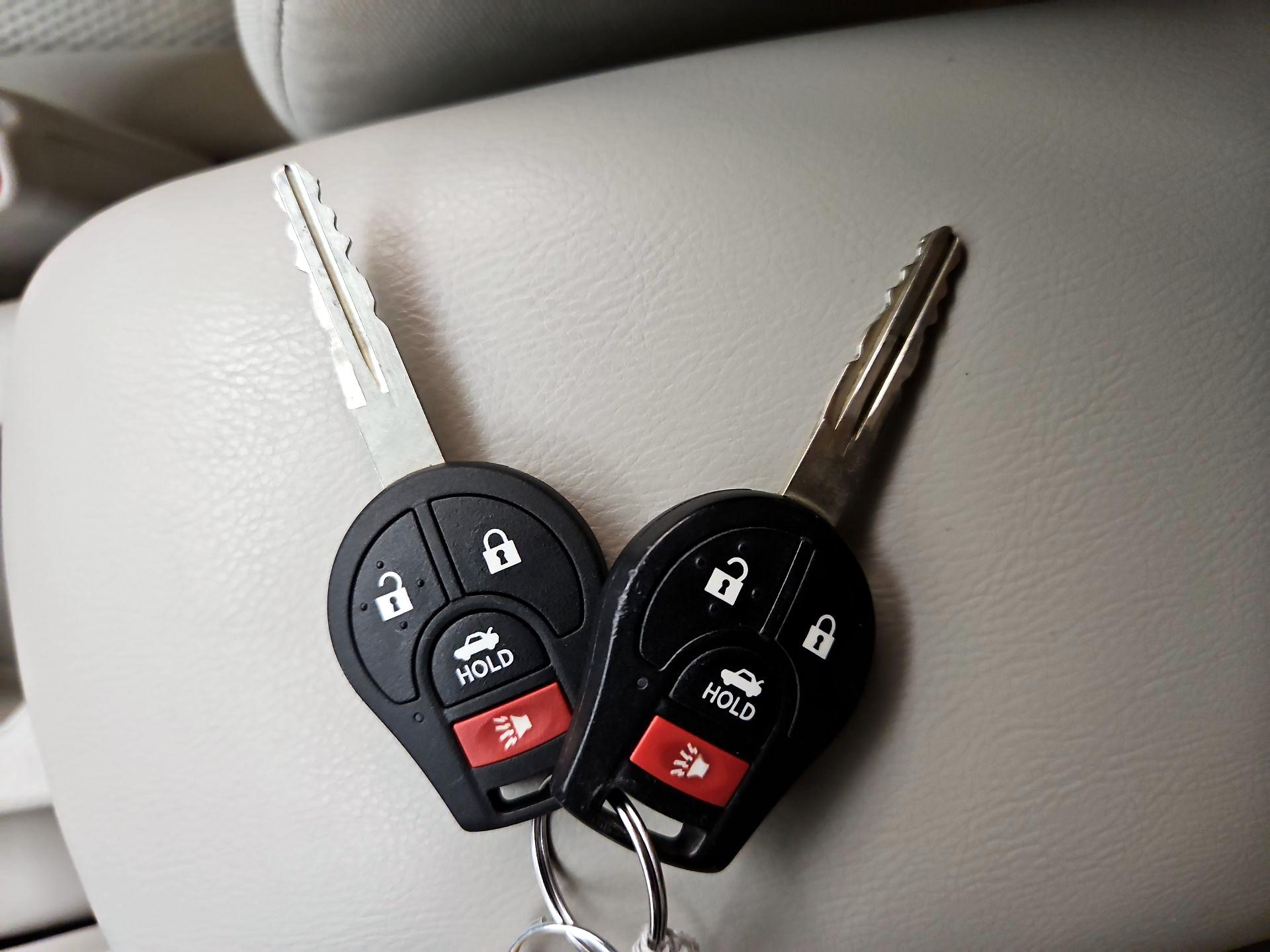 Thumbnail: 2014 Nissan Sentra - 20