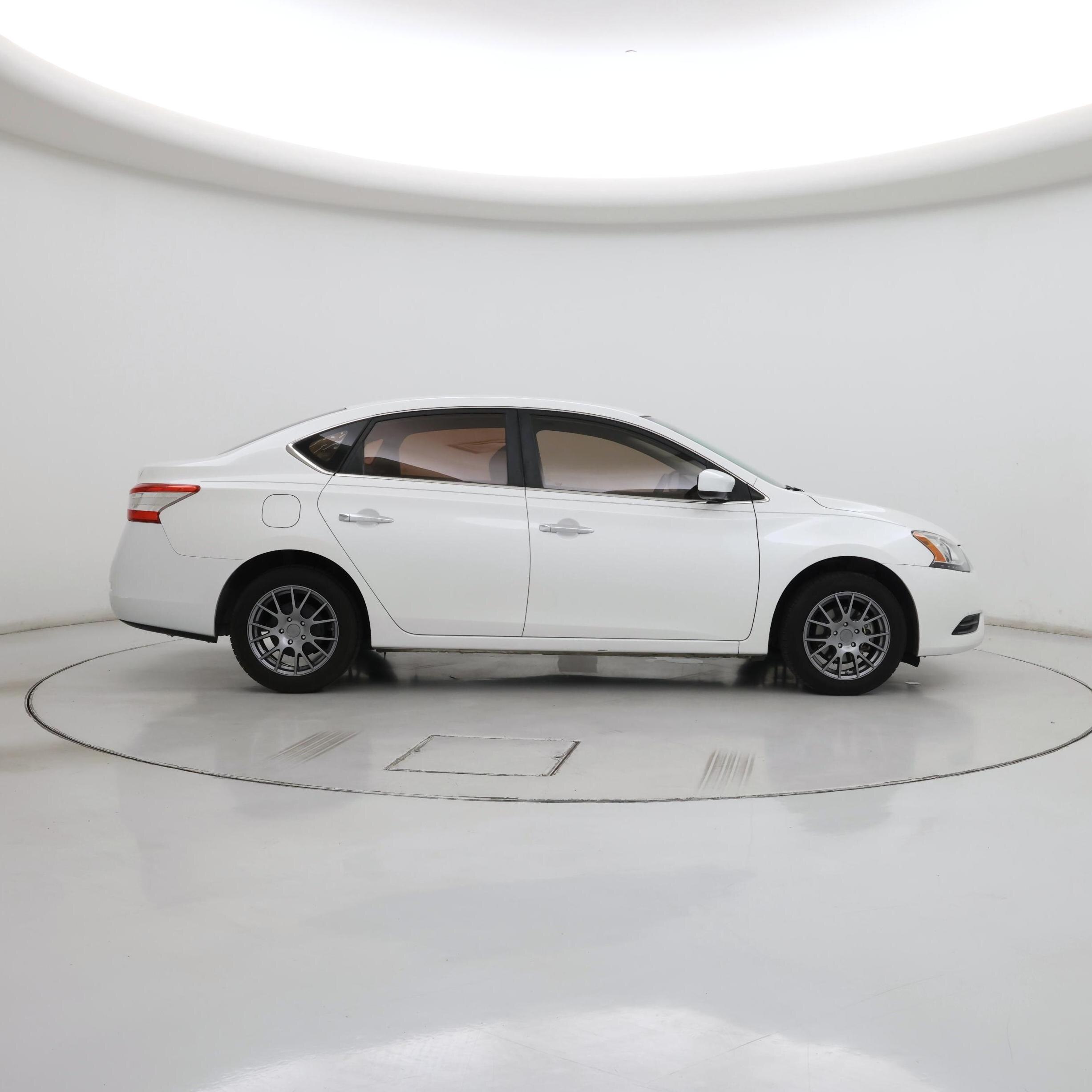 Thumbnail: 2014 Nissan Sentra - 7